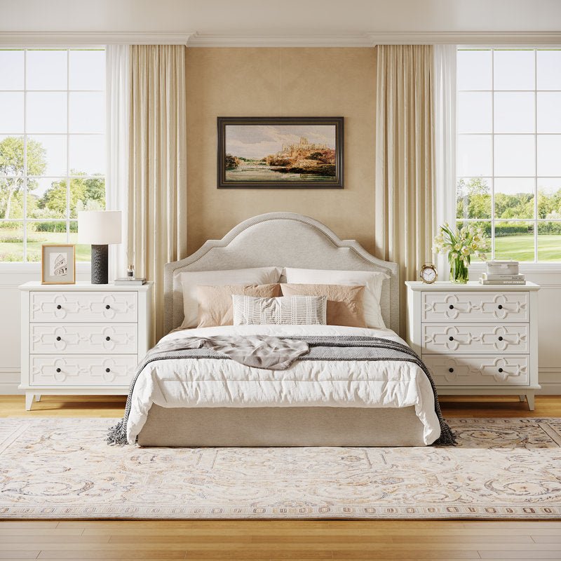 Modern Nightstand with 3 Drawers - 31.5