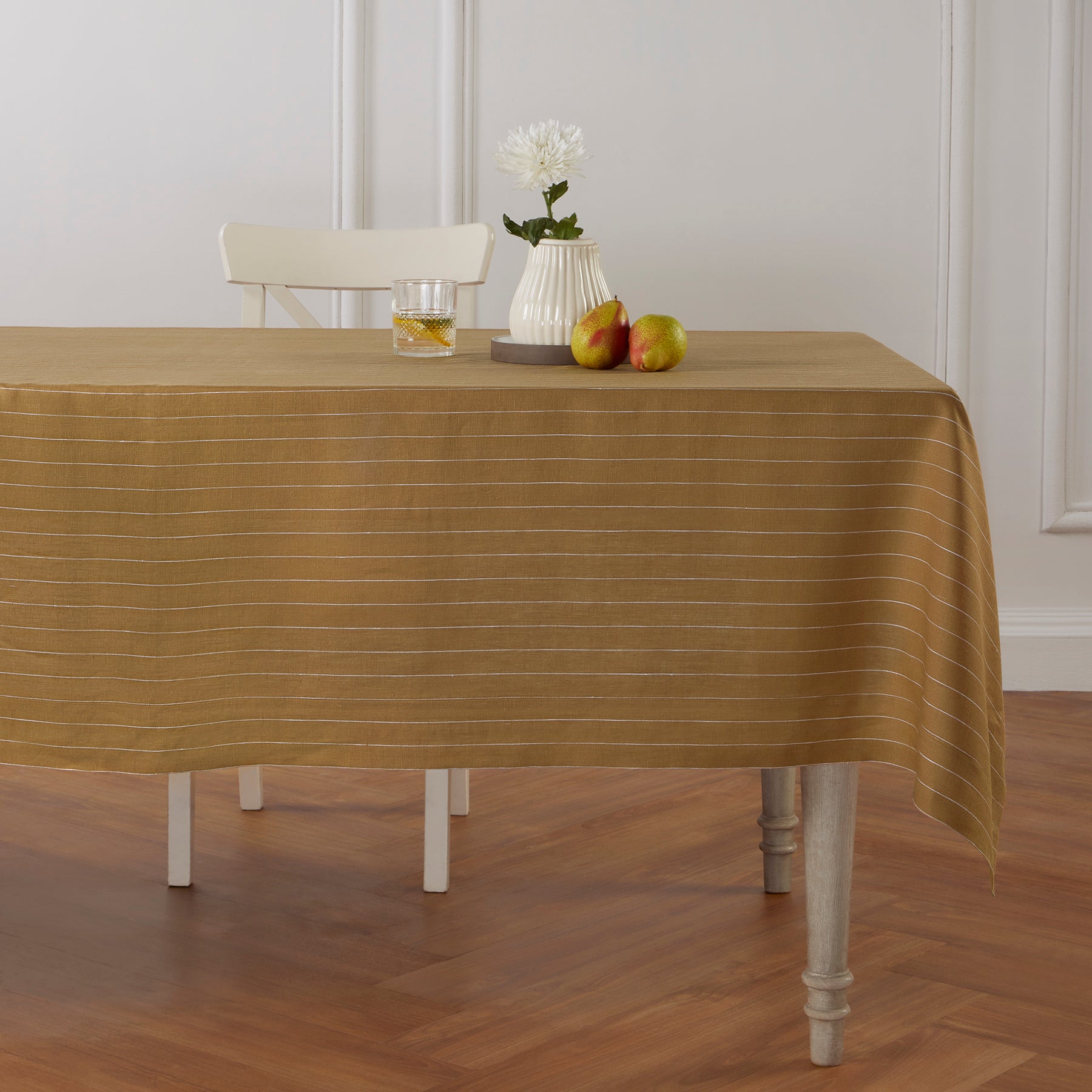 Elegant Pinstripe Tablecloth for Dining & Events - Premium Cotton Table Cover for Restaurants, Weddings & Home Decor