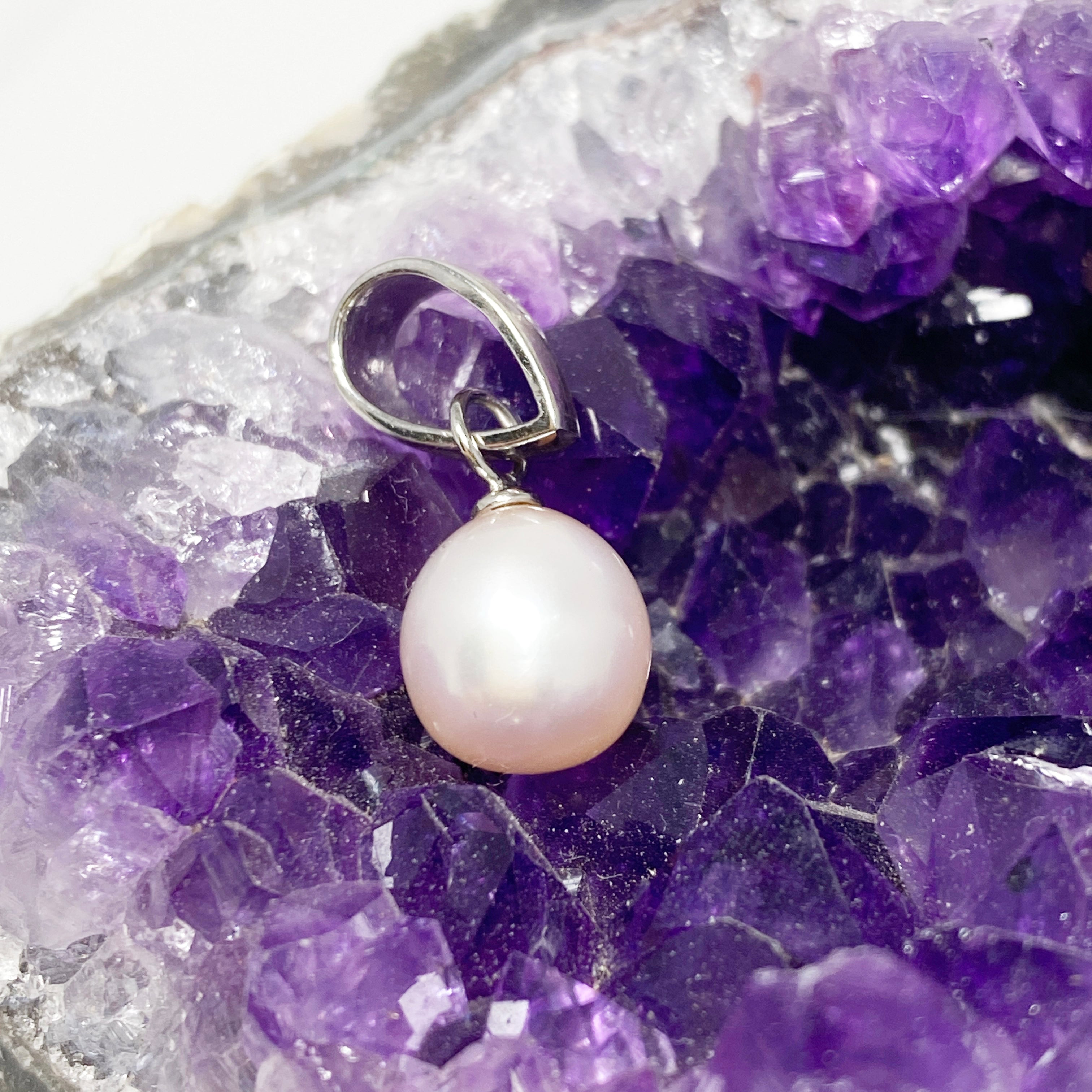 Elegant Pearl Pendant Necklace PPGJ551 - Perfect for Weddings, Parties & Special Occasions