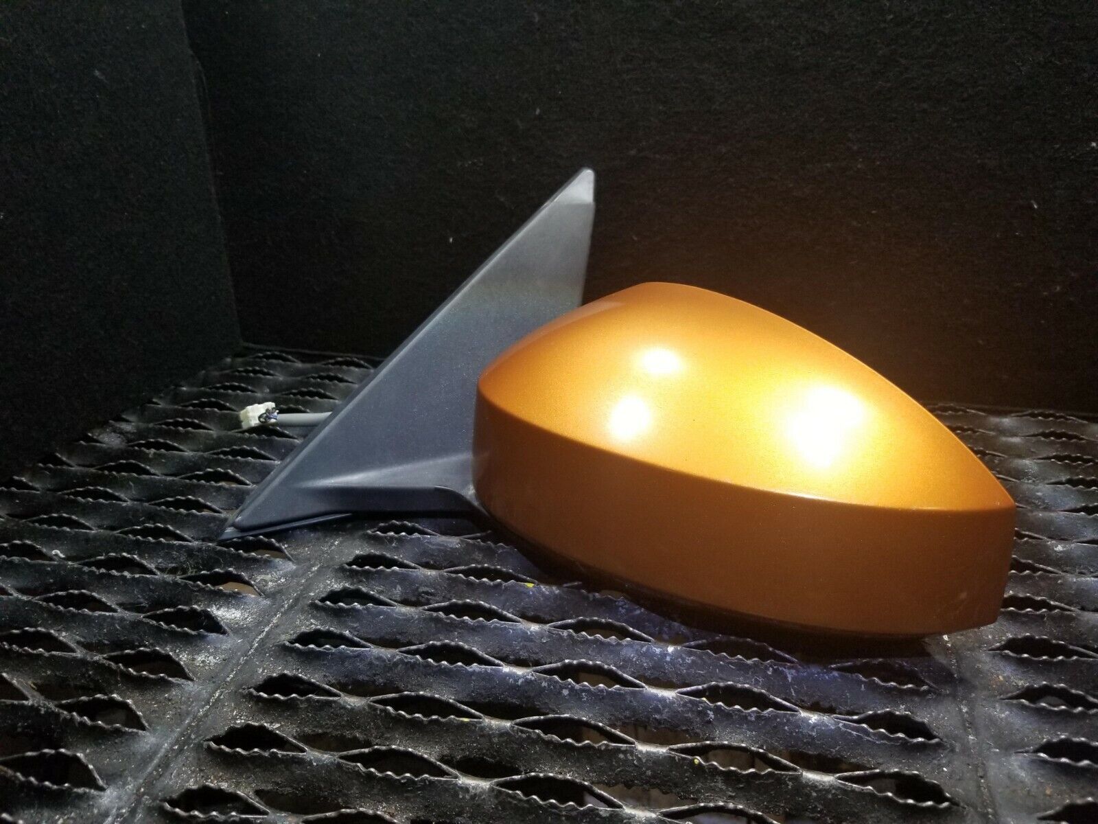 2004-2005 Nissan 350Z Convertible Left Driver Side Mirror OEM Replacement - Perfect for Road Trips & Daily Commuting