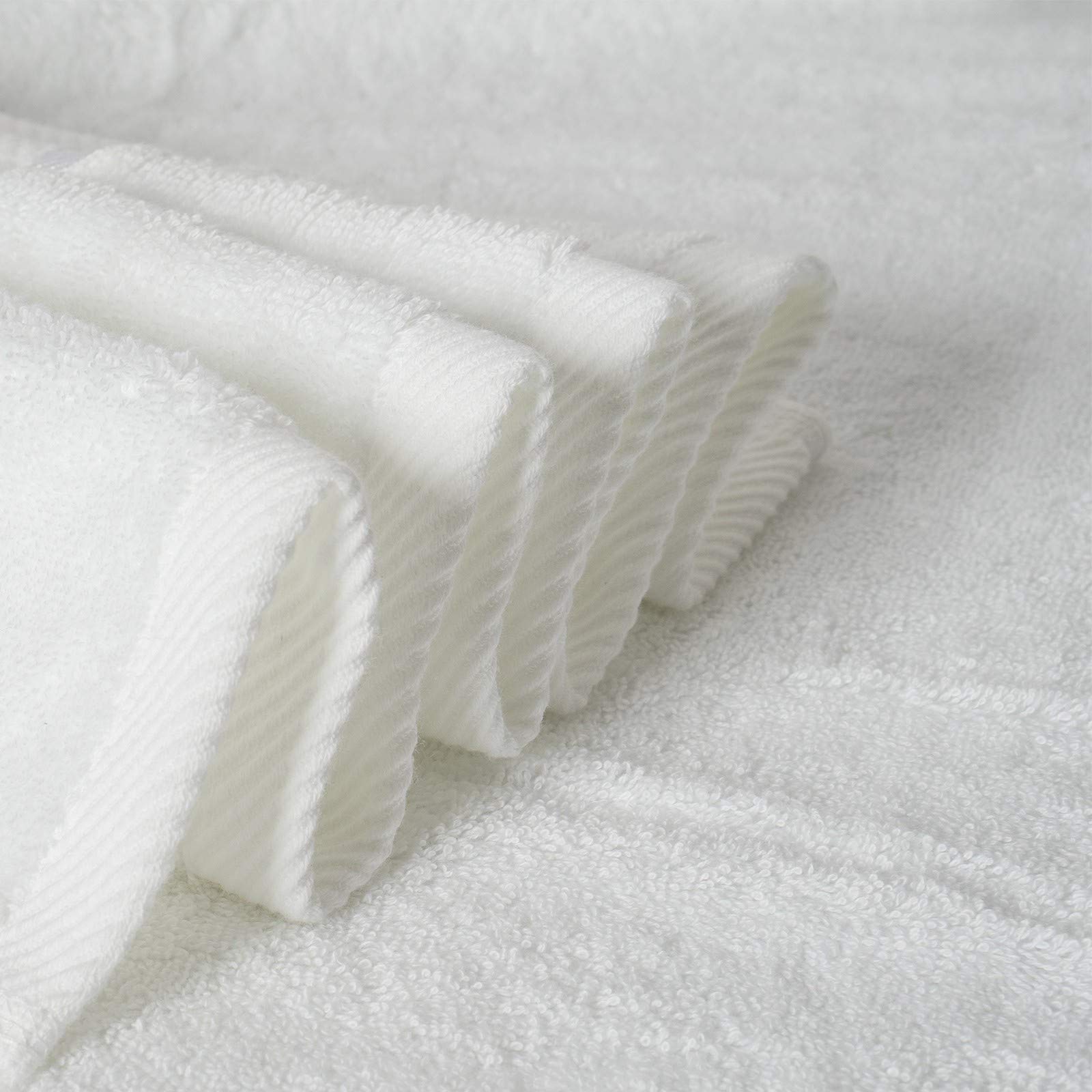 Premium 100% Cotton Bath Towel Set - 6 Piece Luxury Hotel Quality (2 Bath Towels, 2 Hand Towels, 2 Washcloths) - 600GSM Ultra Soft & Highly Absorbent - No Shedding - White - Perfect for Spa, Bathroom & Guest Use