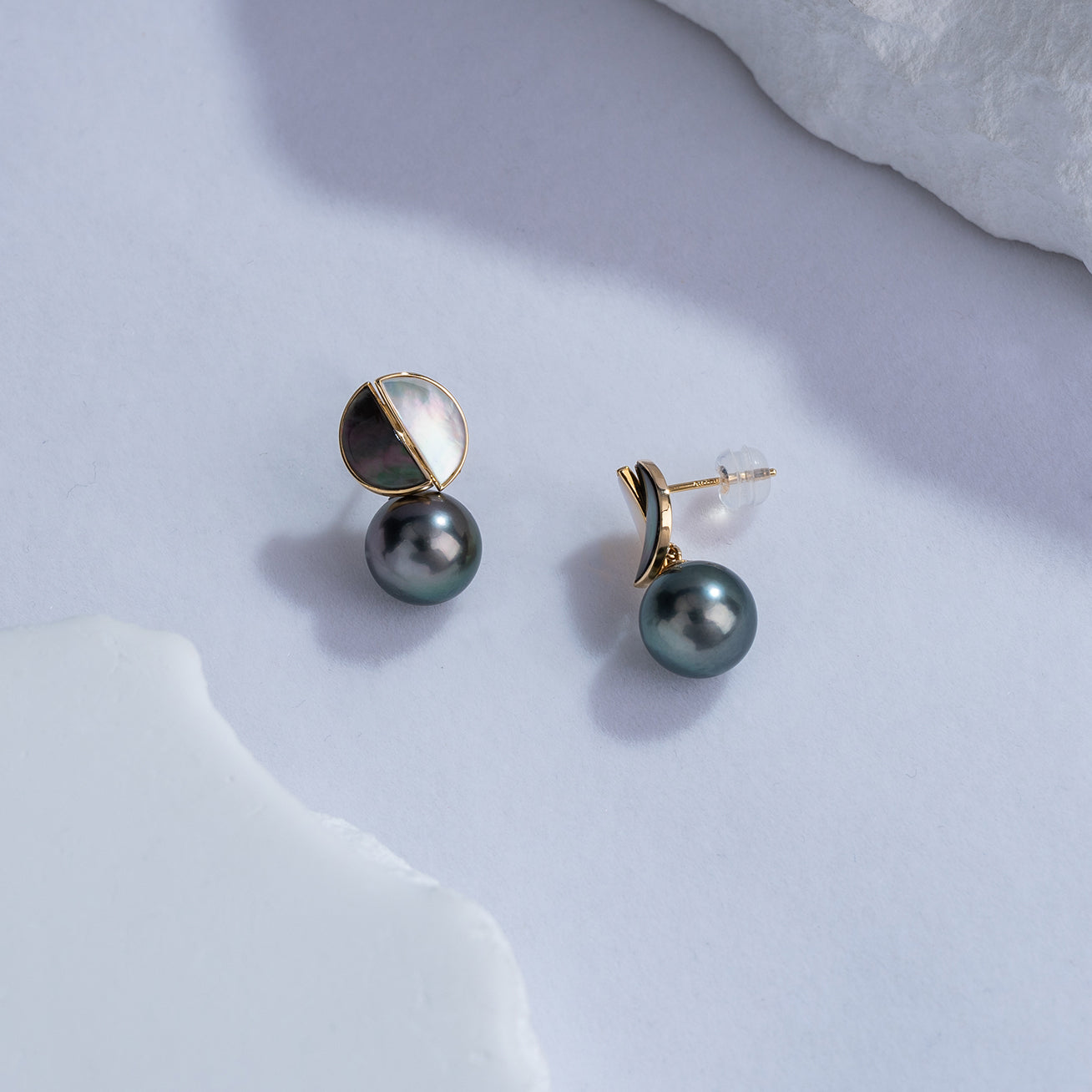 18K Gold Tahitian Pearl Earrings - Genuine Black Pearl Stud Earrings for Women, Luxury Jewelry Gift for Her, Perfect for Weddings, Parties & Special Occasions