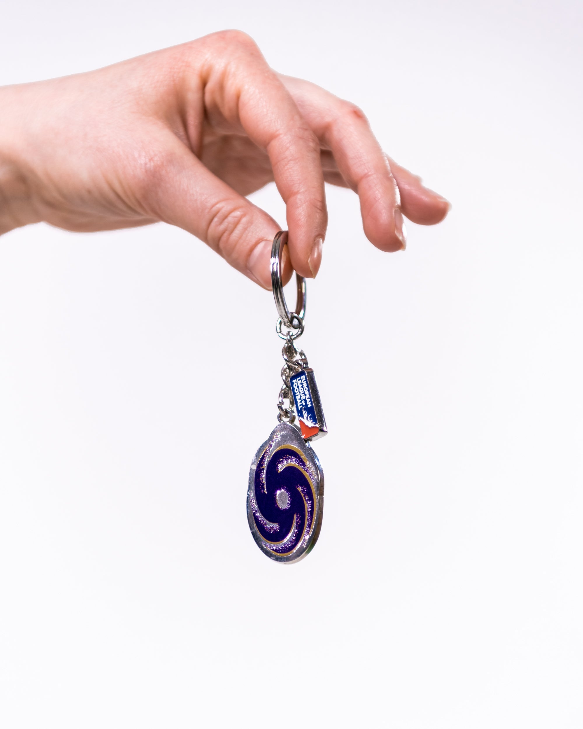 Frankfurt Galaxy Keychain - Stylish Souvenir & Travel Accessory for Fans - Perfect for Backpacks, Luggage & Gift Giving