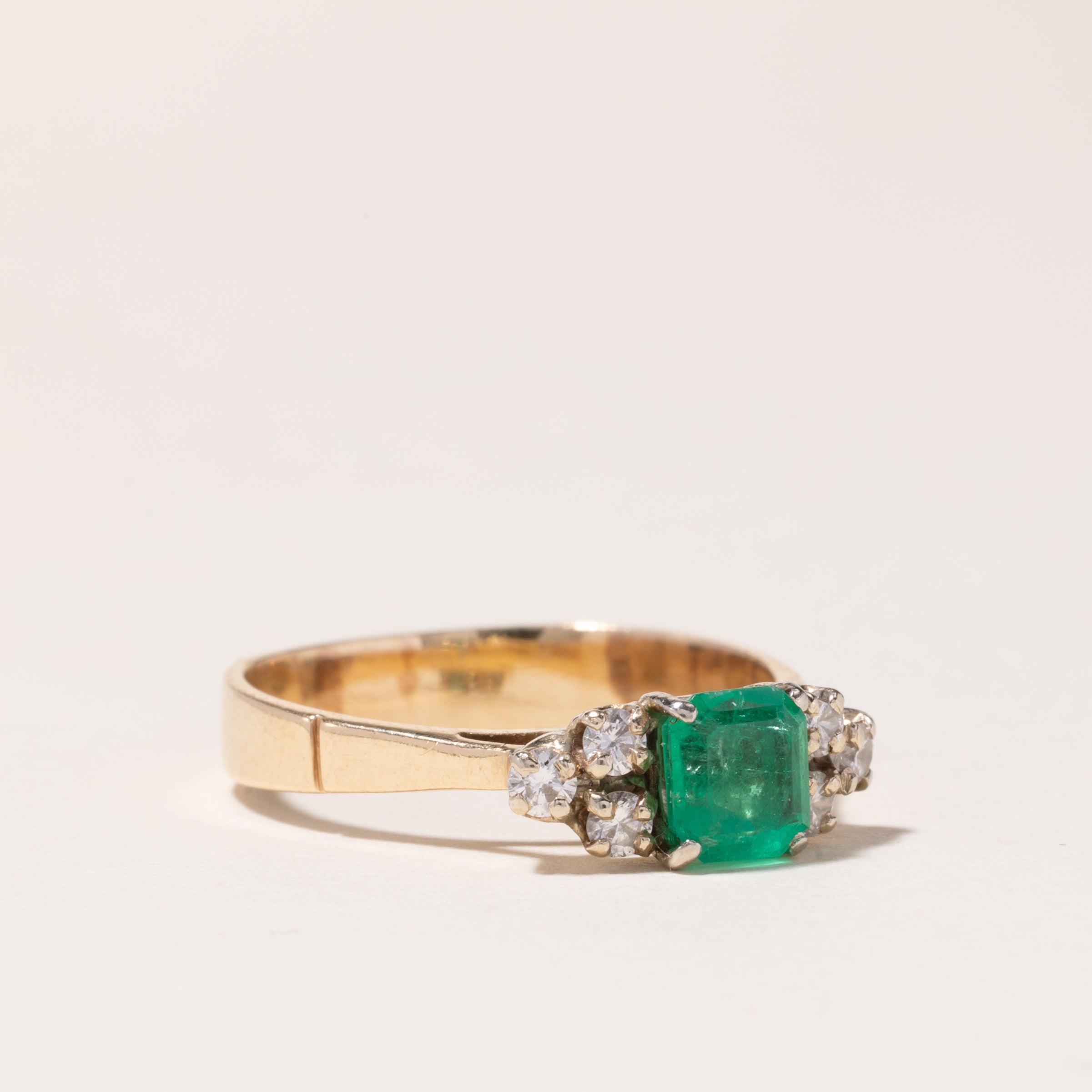 14K Emerald and Diamond Accented Ring - 0.60ct Emerald & 0.24ctw Diamonds - Size 8 - Elegant Jewelry for Women, Perfect for Engagement, Anniversary or Special Occasion Gifts
