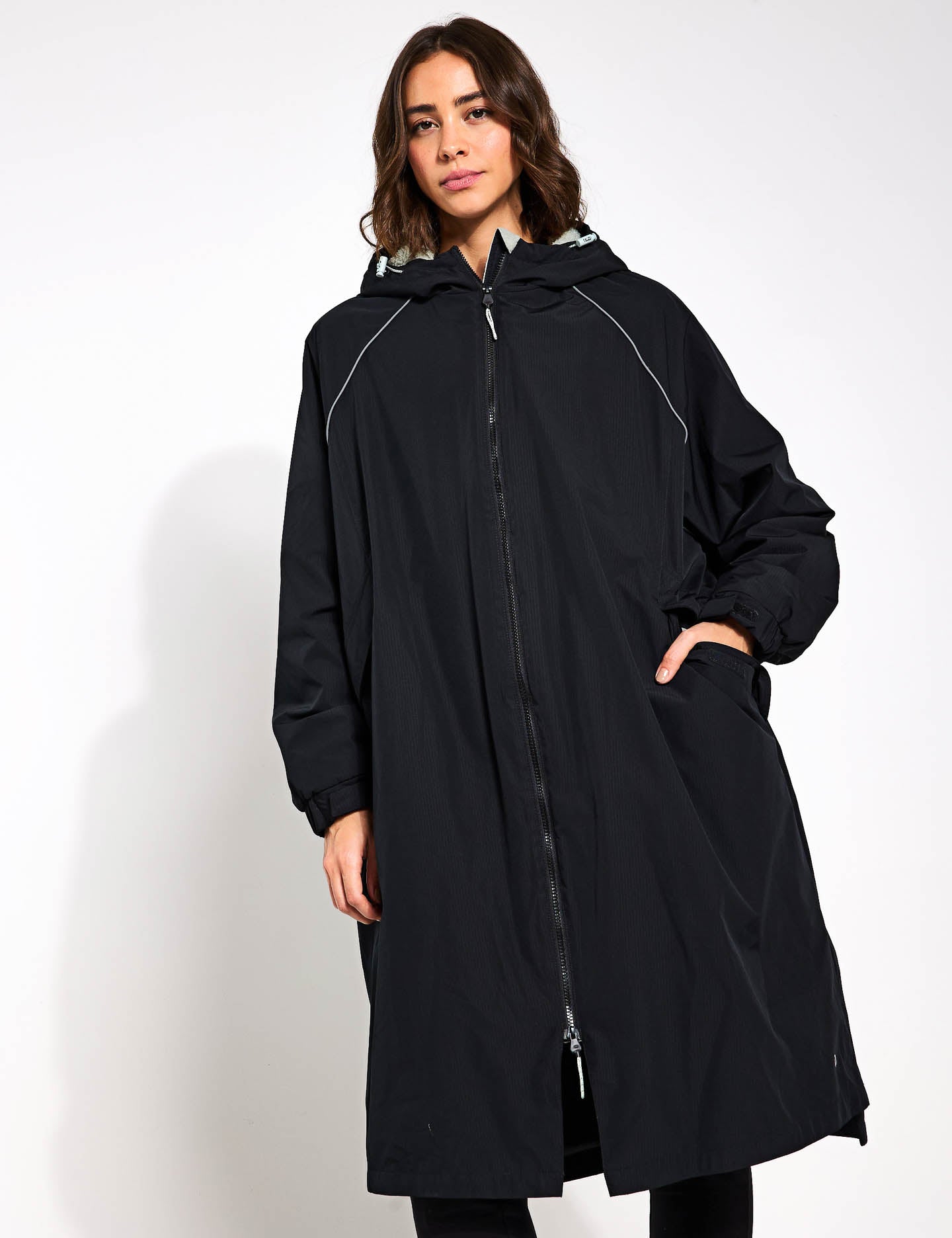 Stormwear Borg Lined Changing Robe for Adults - Waterproof & Warm Black Hooded Poncho - Perfect for Beach, Surfing, Camping & Outdoor Activities