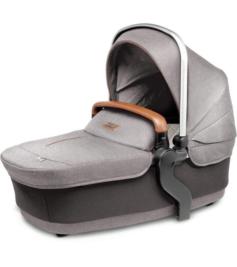 Silver Cross Bassinet Sable - Premium Baby Crib for Newborns & Infants - Portable Sleeper with Breathable Mesh - Nursery Bedside Bassinet for Safe Sleeping - Perfect for Bedroom, Travel & Nursery Decor