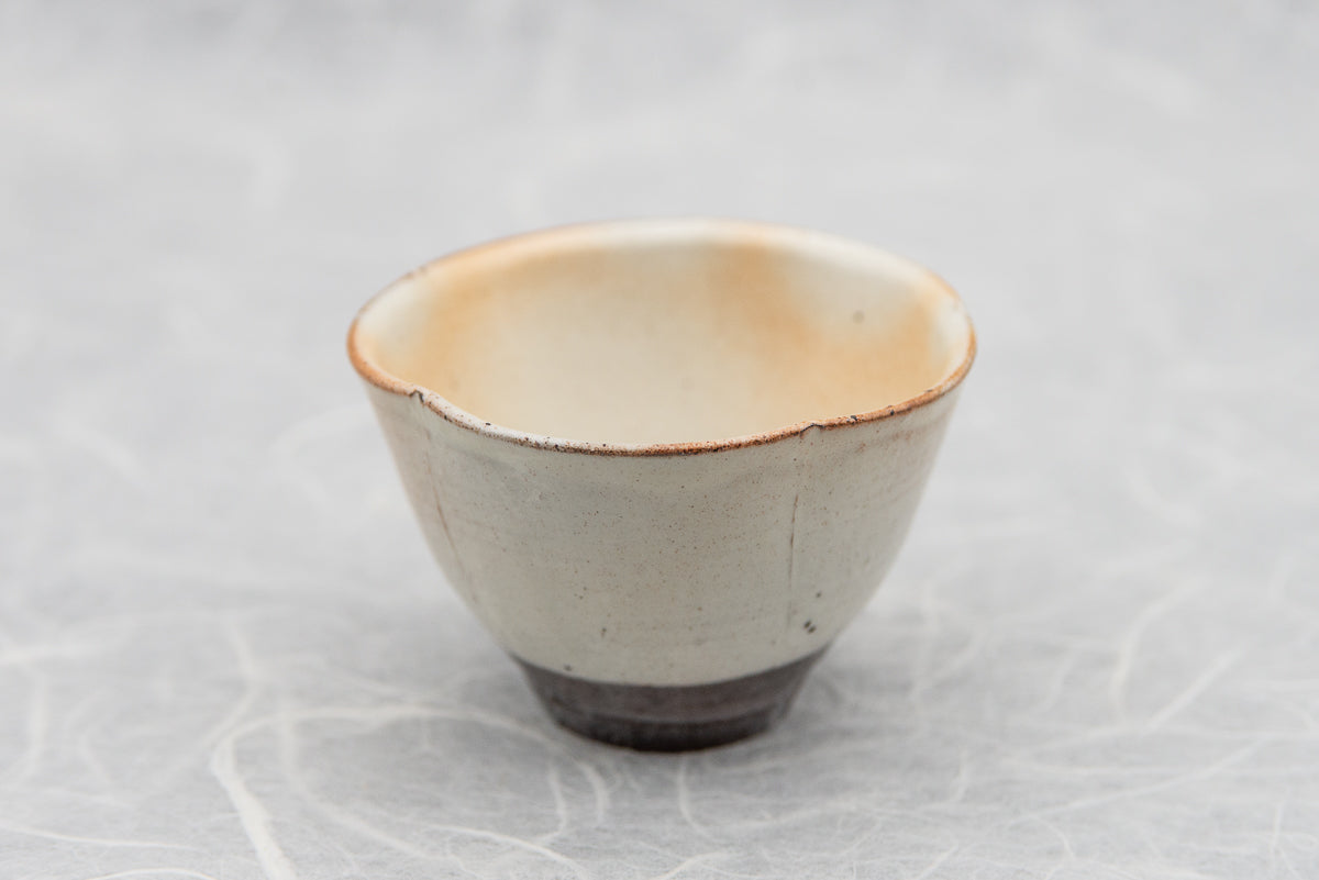 Elegant Petal Cup - Floral Design Ceramic Tea Cup for Coffee, Tea & Hot Beverages - Perfect for Home, Office & Gifting