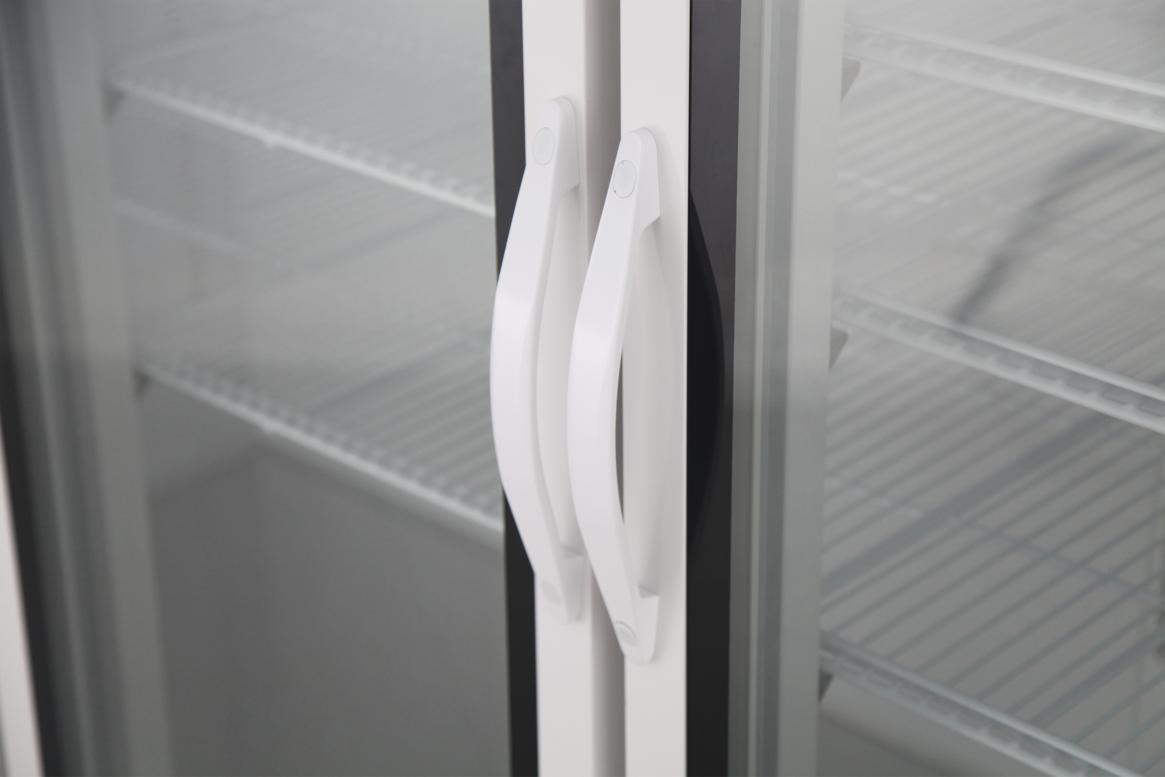 47 Cu. Ft. Glass Door Upright Refrigerator - Commercial Stainless Steel Freezer for Restaurants, Grocery Stores & Supermarkets - Energy Efficient with LED Lighting