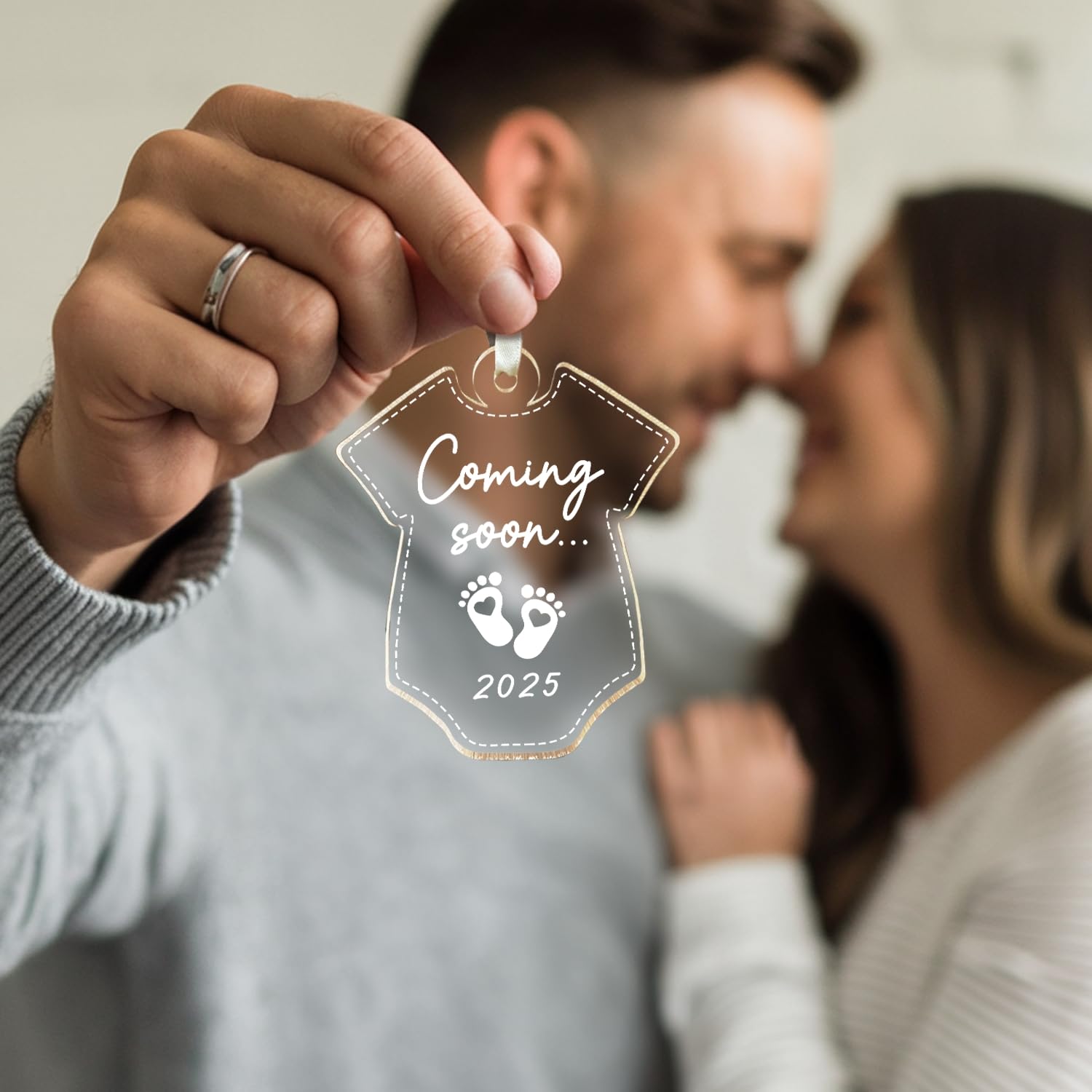 2025 Baby Announcement Acrylic Ornament - Pregnancy Keepsake for Expecting Parents, Grandparents & Family - Perfect for Gender Reveal, Baby Shower & Nursery Decor