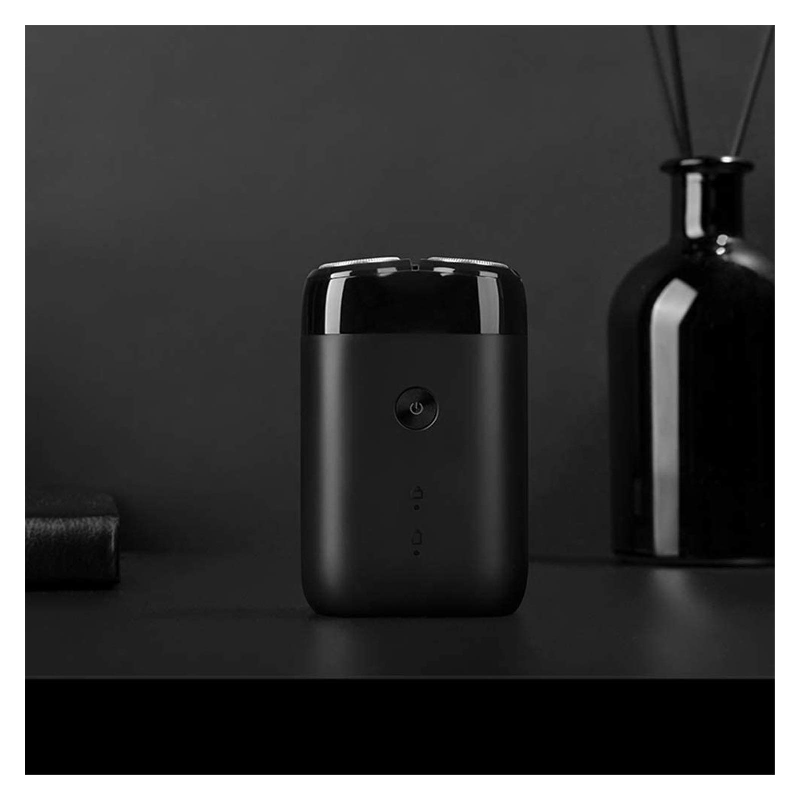 HHWKSJ Rechargeable Electric Razor for Men - Waterproof Cordless Shaver with Precision Blades - Perfect for Travel, Home & Office Use