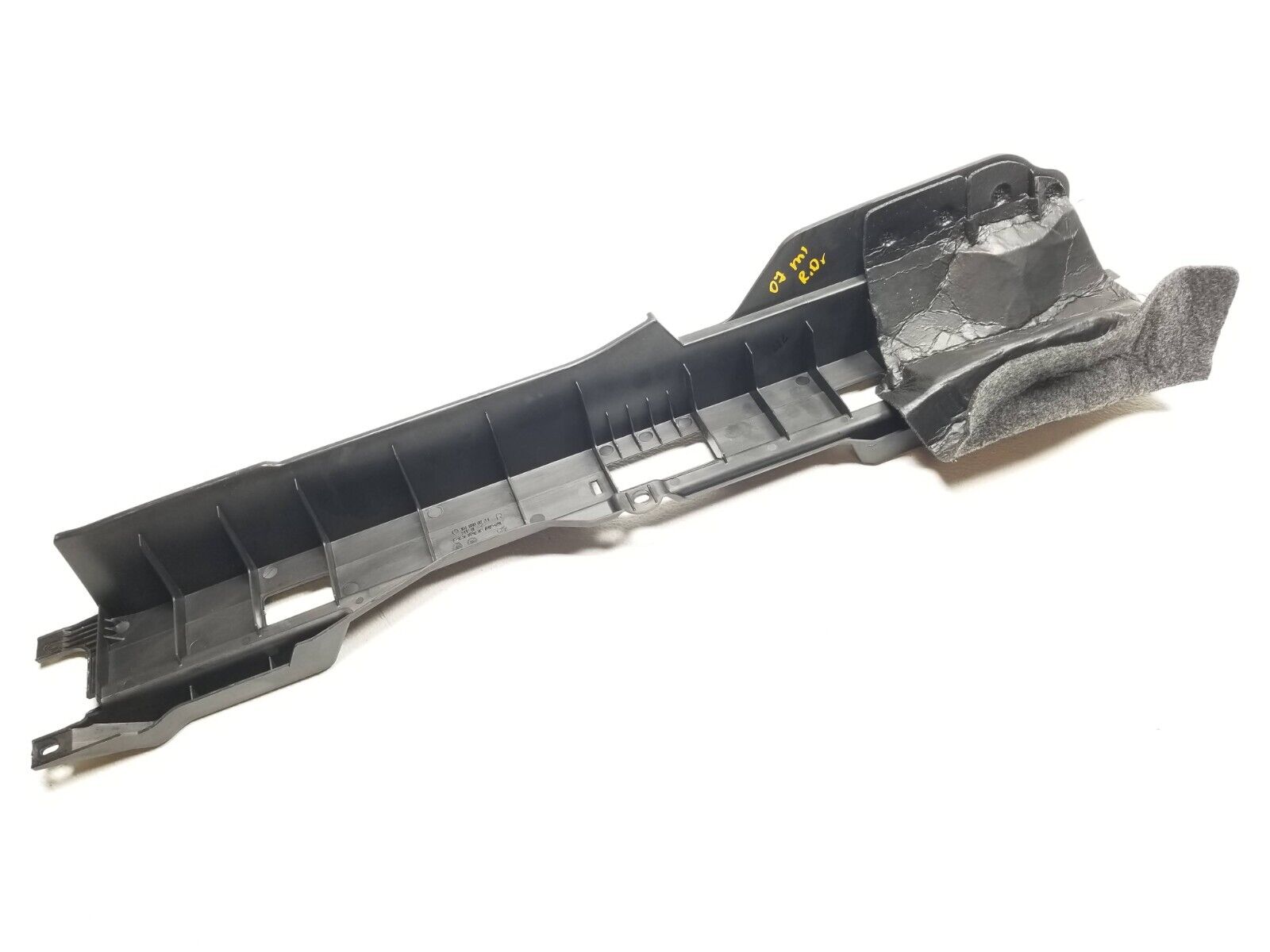 2006-2011 Mercedes ML500 Right Rear Passenger Truck Bracket Trim OEM Replacement Part - Perfect for Off-Roading & Vehicle Restoration Projects
