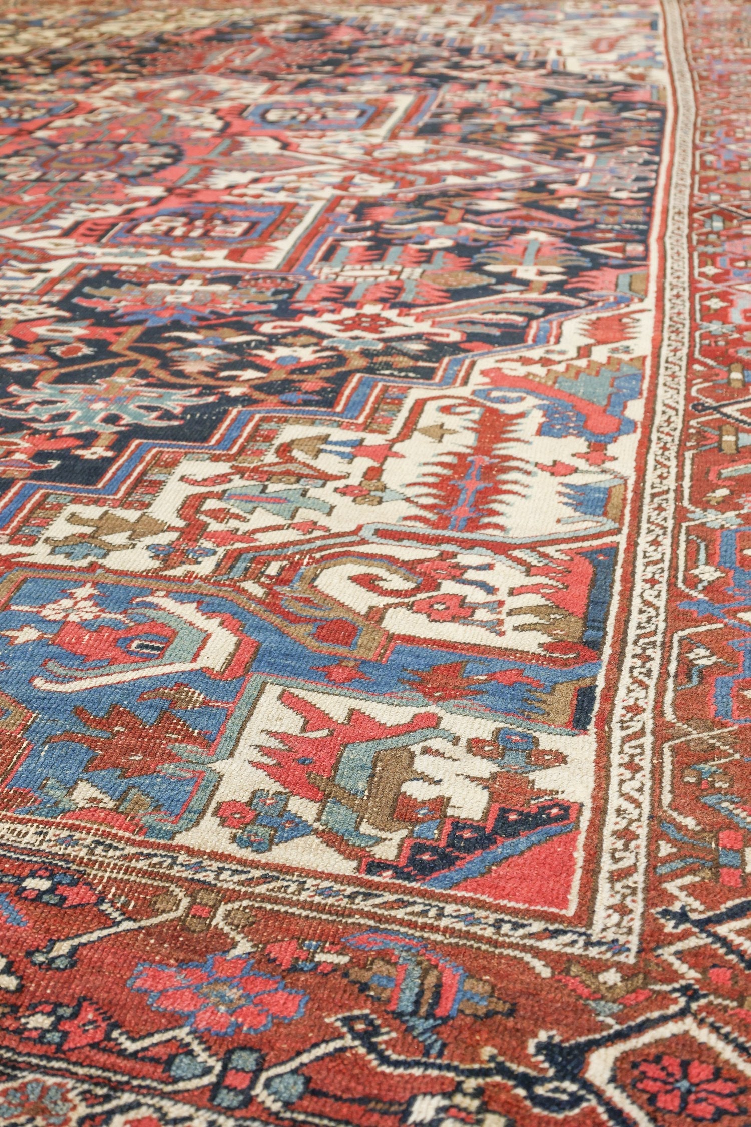 Handwoven Antique Heriz Tribal Rug - Traditional Persian Design, J75895 - Perfect for Living Room, Bedroom, or Home Decor