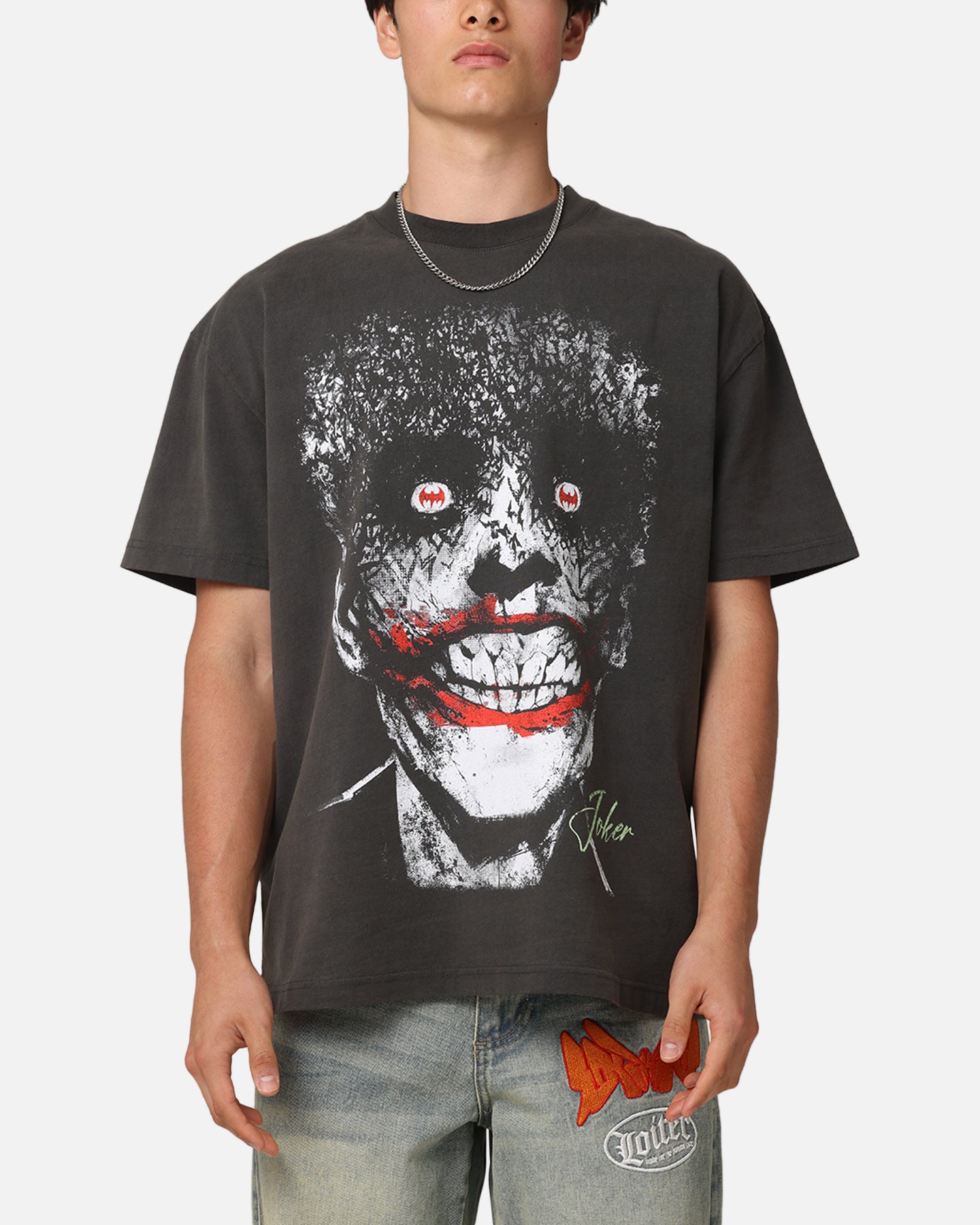 DC Batman The Joker Smile Graphic Heavyweight T-Shirt - Black Wash Vintage Style for Men & Women - Perfect for Cosplay, Comic Con & Streetwear Fashion