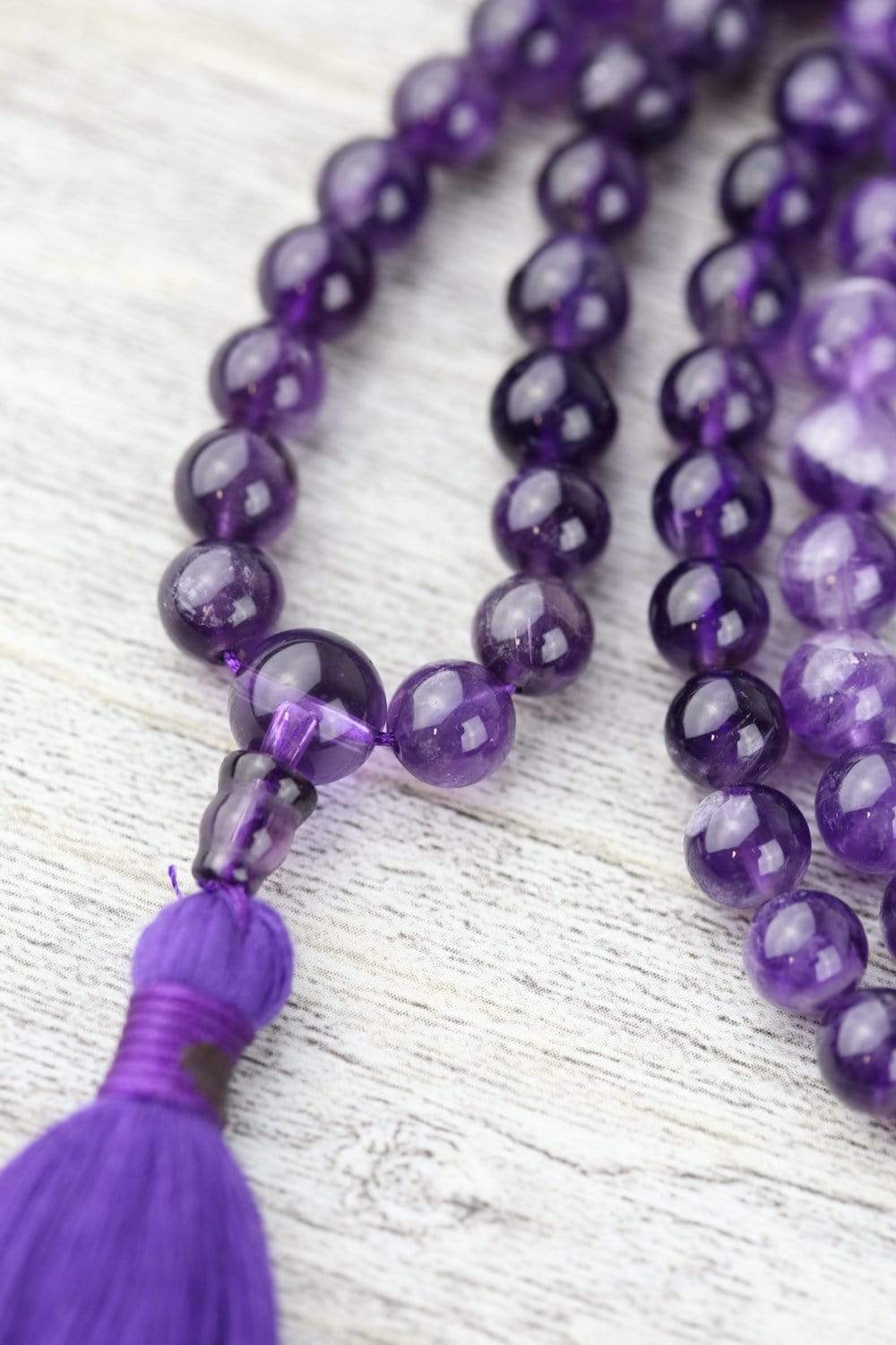 Amethyst Mala Beads for Meditation, Yoga & Spiritual Growth – 108 Healing Gemstone Prayer Necklace for Mindfulness & Positive Energy