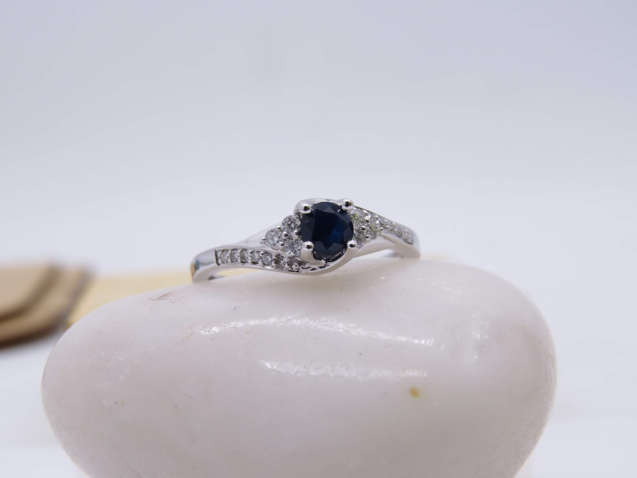 Dazzlingrock 14K Solid White Gold Round White Diamond & Blue Sapphire Swirl Bridal Engagement Ring for Women | Perfect for Proposals, Weddings & Anniversary Gifts