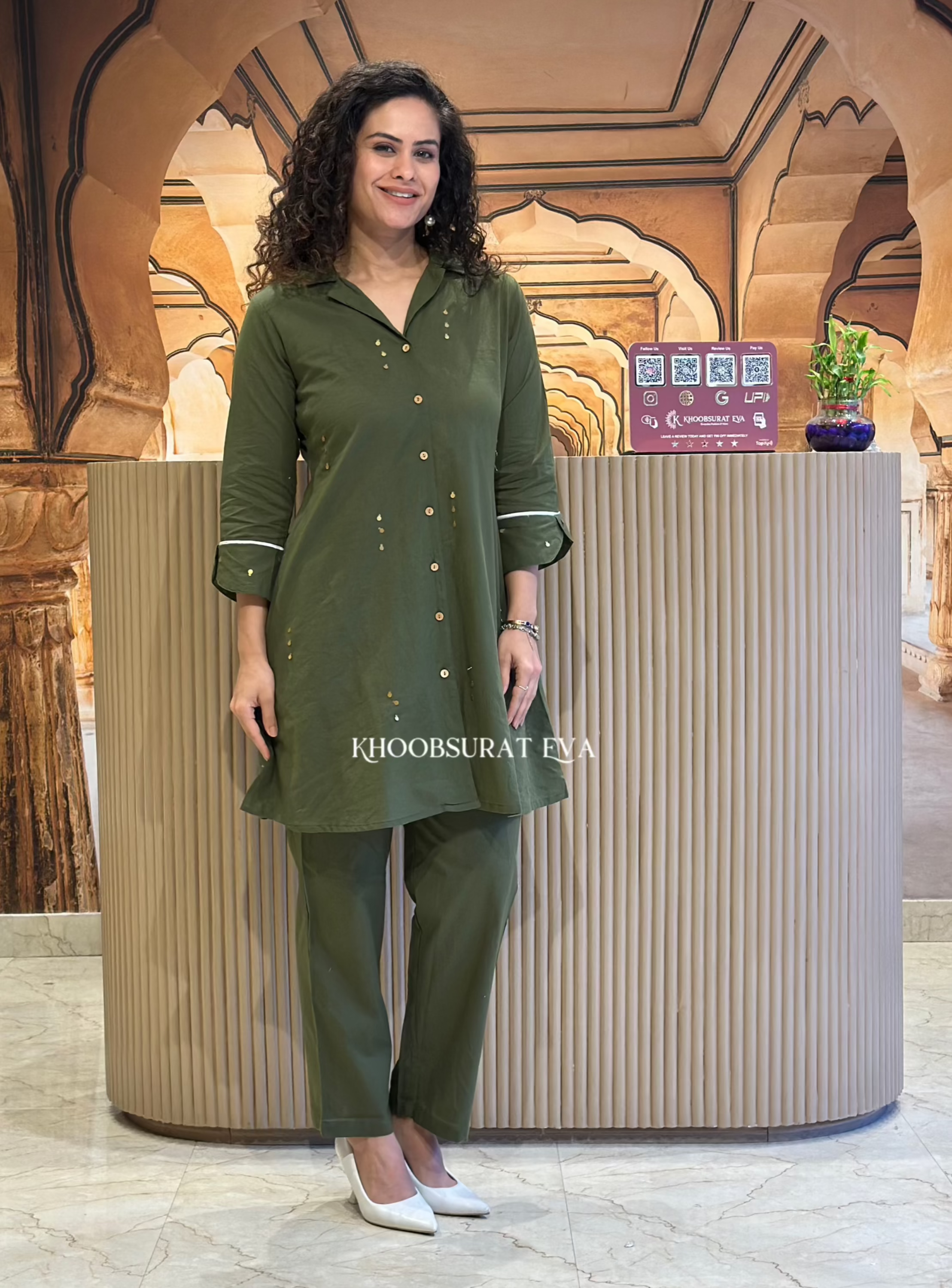 Stylish Green Kurta Set for Women - Traditional Indian Ethnic Outfit for Festivals, Weddings & Casual Wear