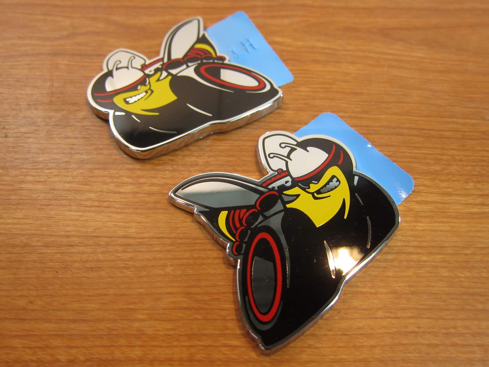 Dodge Challenger & Charger Scat Pack SuperBee Fender Emblem - Mopar OEM Replacement Parts for Left & Right Side - Perfect for Car Enthusiasts & Custom Builds