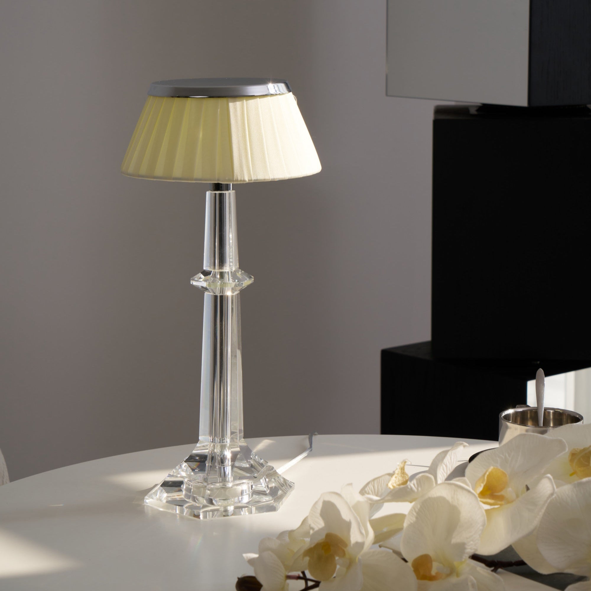 Versailles Table Lamp - Elegant French-Inspired Home Decor for Living Room, Bedroom & Office - Perfect for Ambient Lighting & Stylish Interior Design