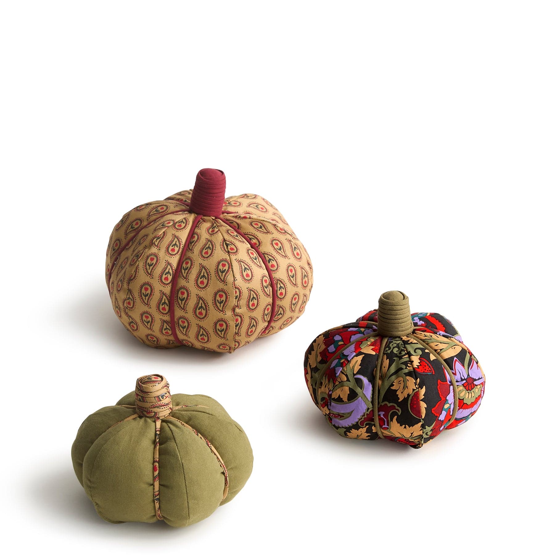 Medium Pumpkin 5162820571 - Perfect for Fall Decorations, Halloween Carving & Thanksgiving Centerpieces