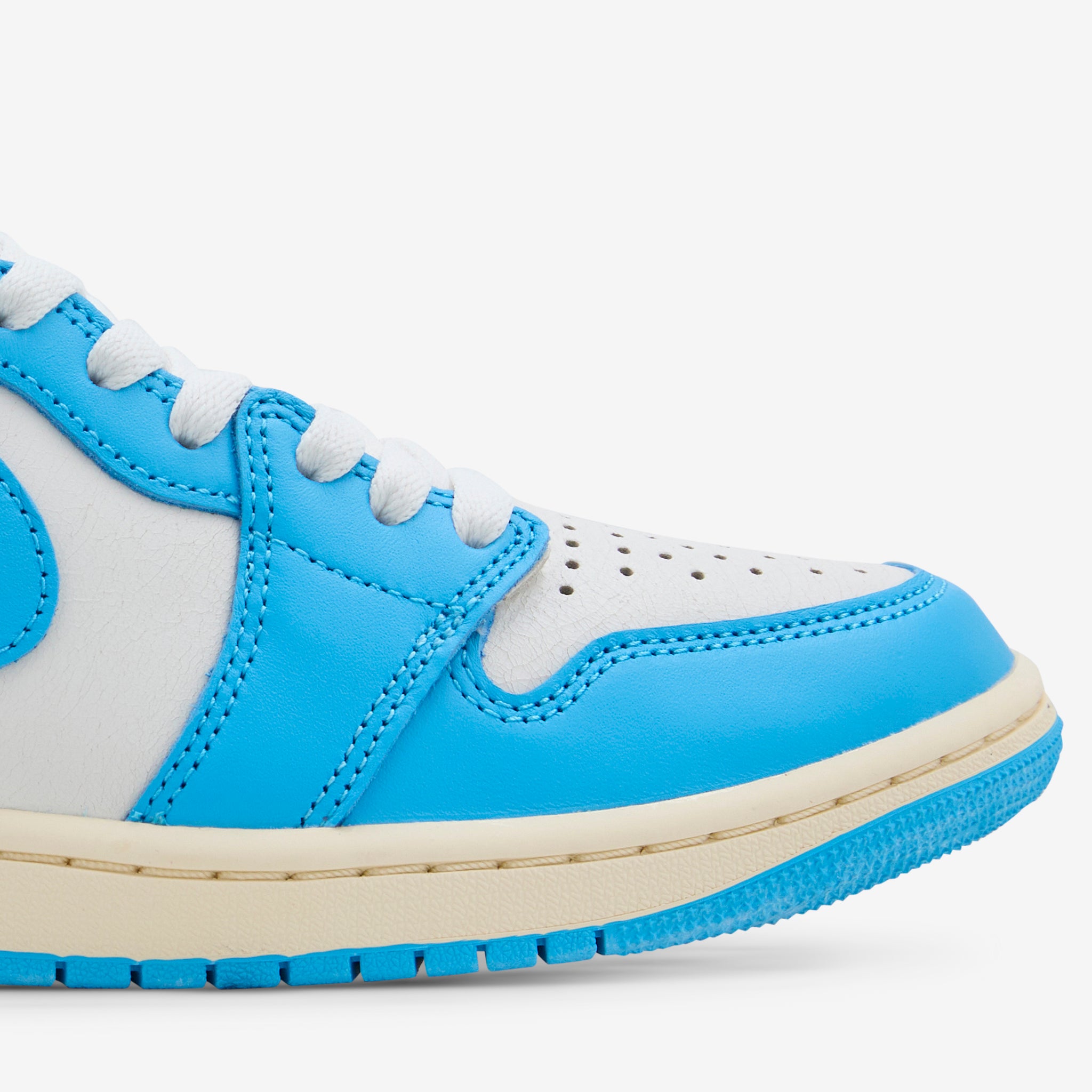 Air Jordan 1 Retro High OG 'UNC Reimagined' Dark Powder Blue & Sail - Grade School Basketball Shoes for Boys & Girls | Perfect for School, Sports & Streetwear Fashion