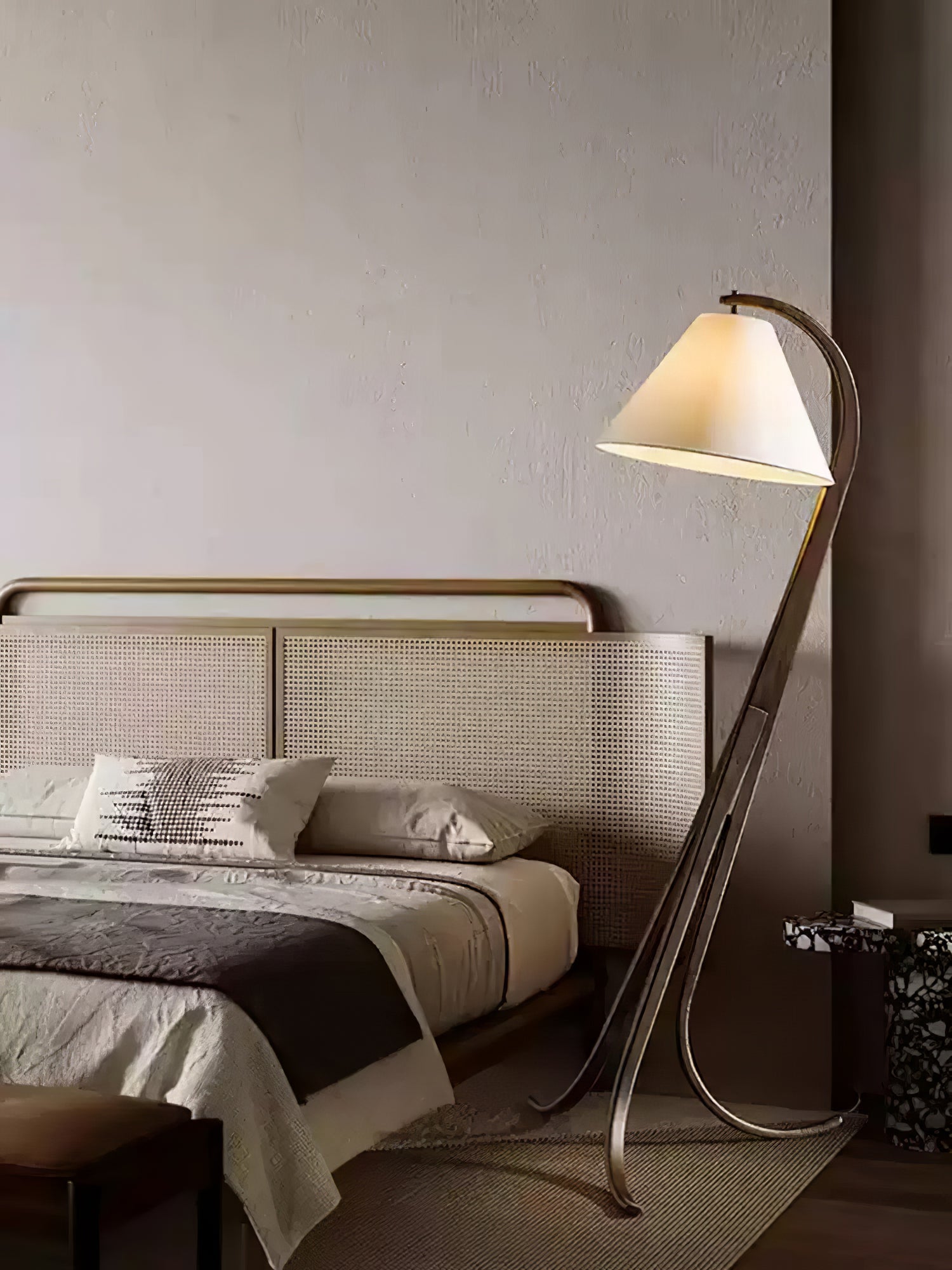 Arcwood Modern Floor Lamp with Adjustable Brightness - Perfect for Living Room, Bedroom, and Office Lighting