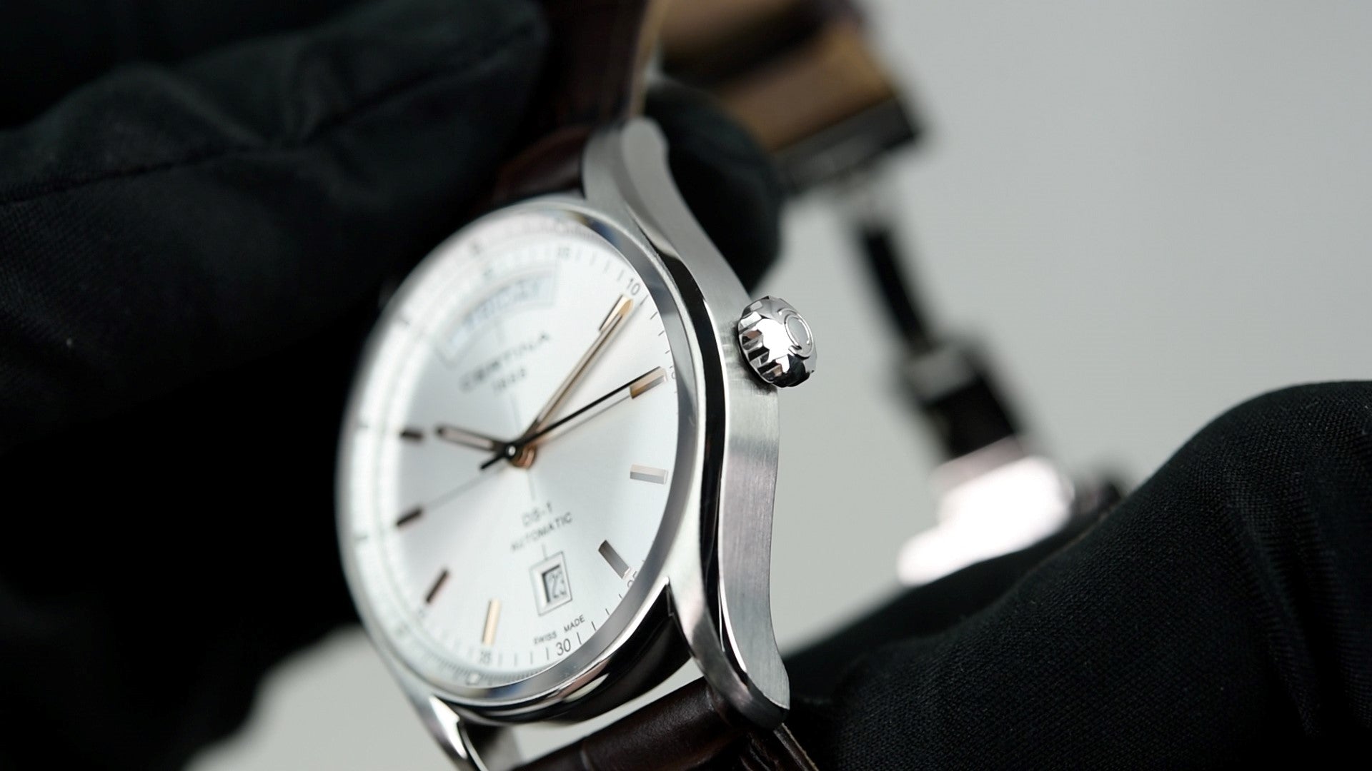 Certina DS-1 Automatic Day Date Men's Watch C006.430.16.031.00 - Swiss Made Luxury Timepiece with Silver Dial & Stainless Steel Bracelet (Pre-Owned) - Perfect for Business, Formal Events & Watch Collectors