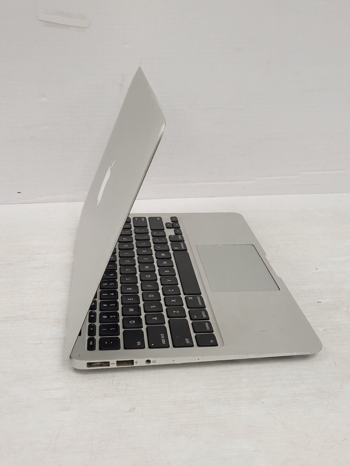 Apple A1485 MacBook Air 13.3