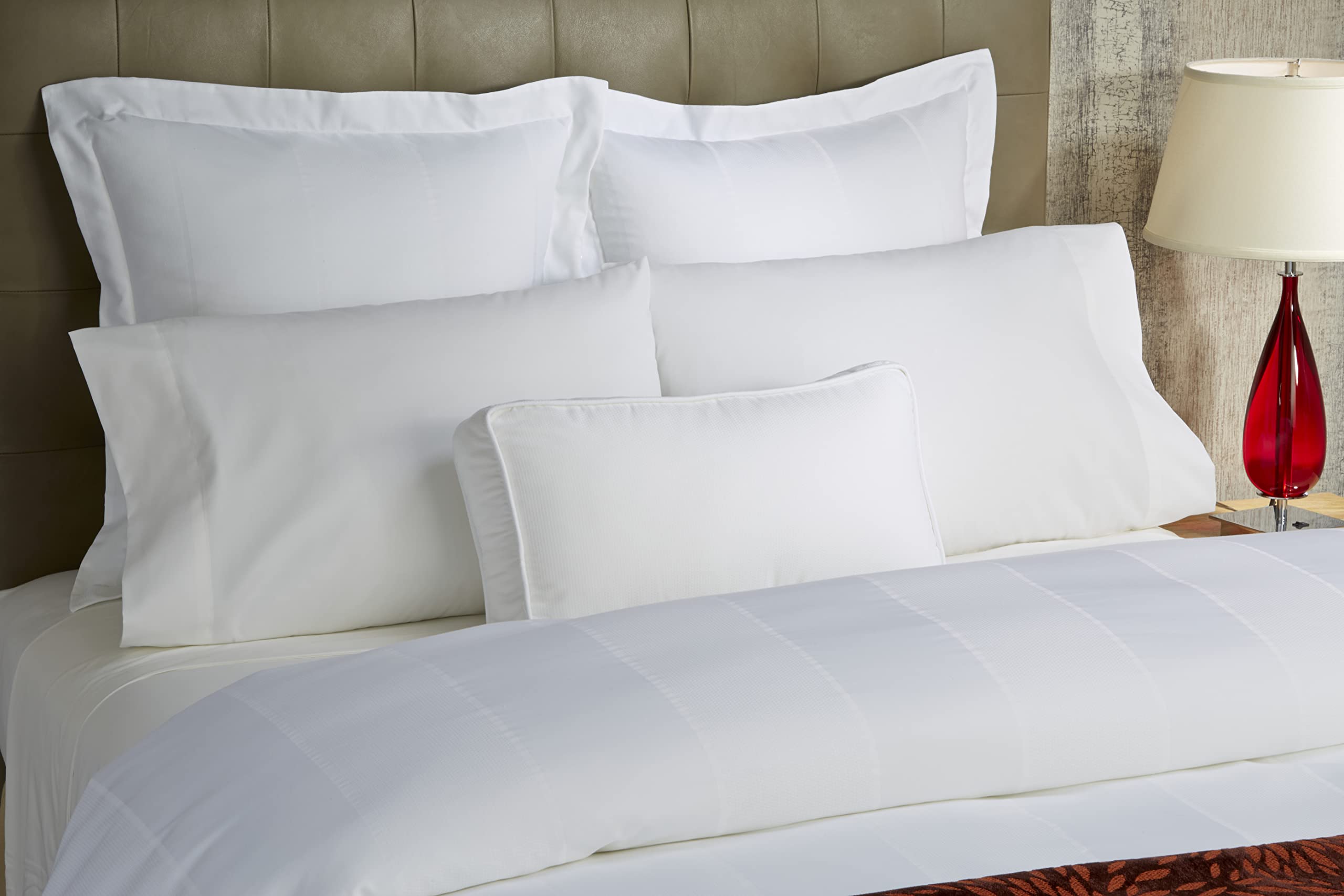 Premium Marriott Signature Pillowcases Set of 2 - 100% Soft Breathable Cotton Blend Pillow Covers for Queen Size Bed - Luxury Hotel Style Bedding for Home, Travel & Guest Rooms