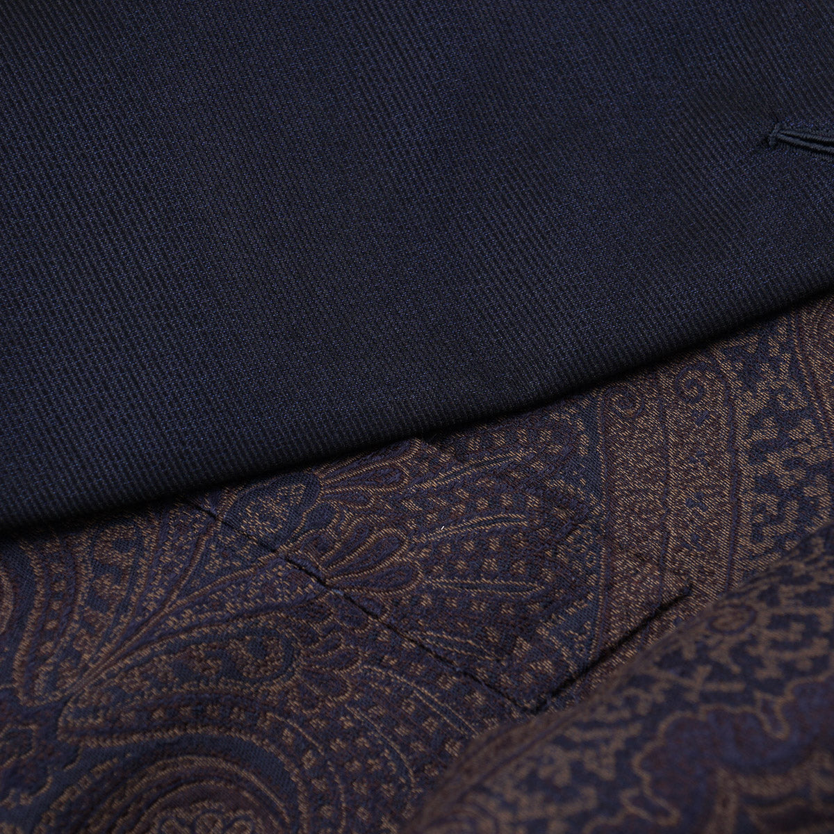 Isaia Paisley Brocade Smoking Jacket for Men - Luxury Velvet Formal Blazer - Perfect for Weddings, Parties & Special Occasions