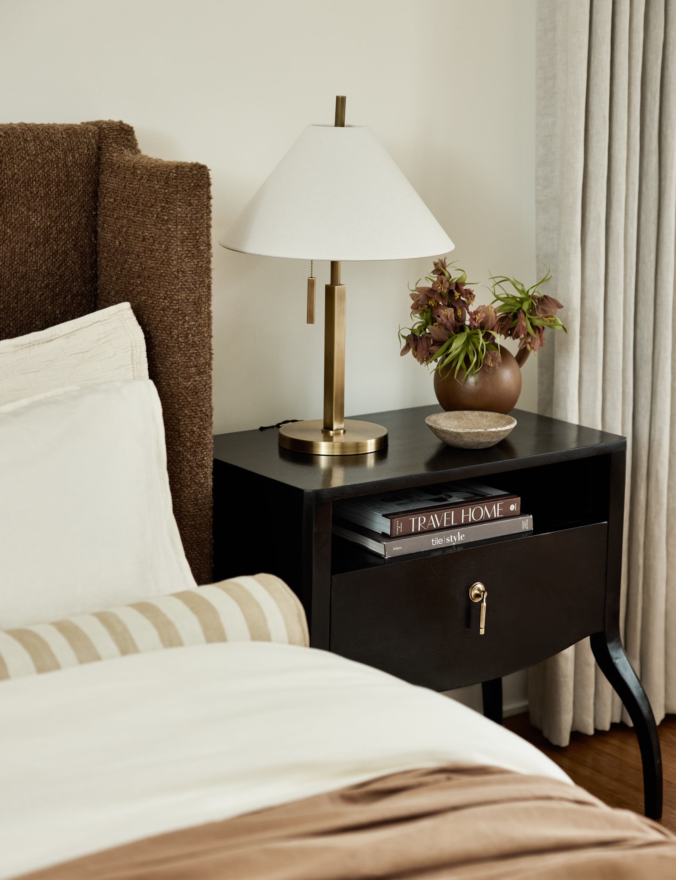 Clic Table Lamp by Colin King x Troy Lighting - Modern Minimalist Desk Lamp for Home Office, Bedroom & Living Room - Stylish LED Lighting for Reading & Decor