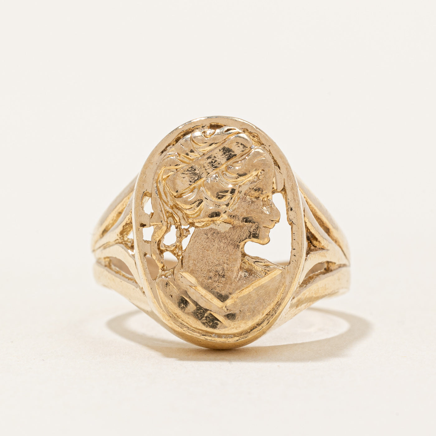 10K Yellow Gold Custom Portrait Ring for Women - Size 7 - Perfect for Anniversary Gifts, Wedding Bands & Personalized Jewelry