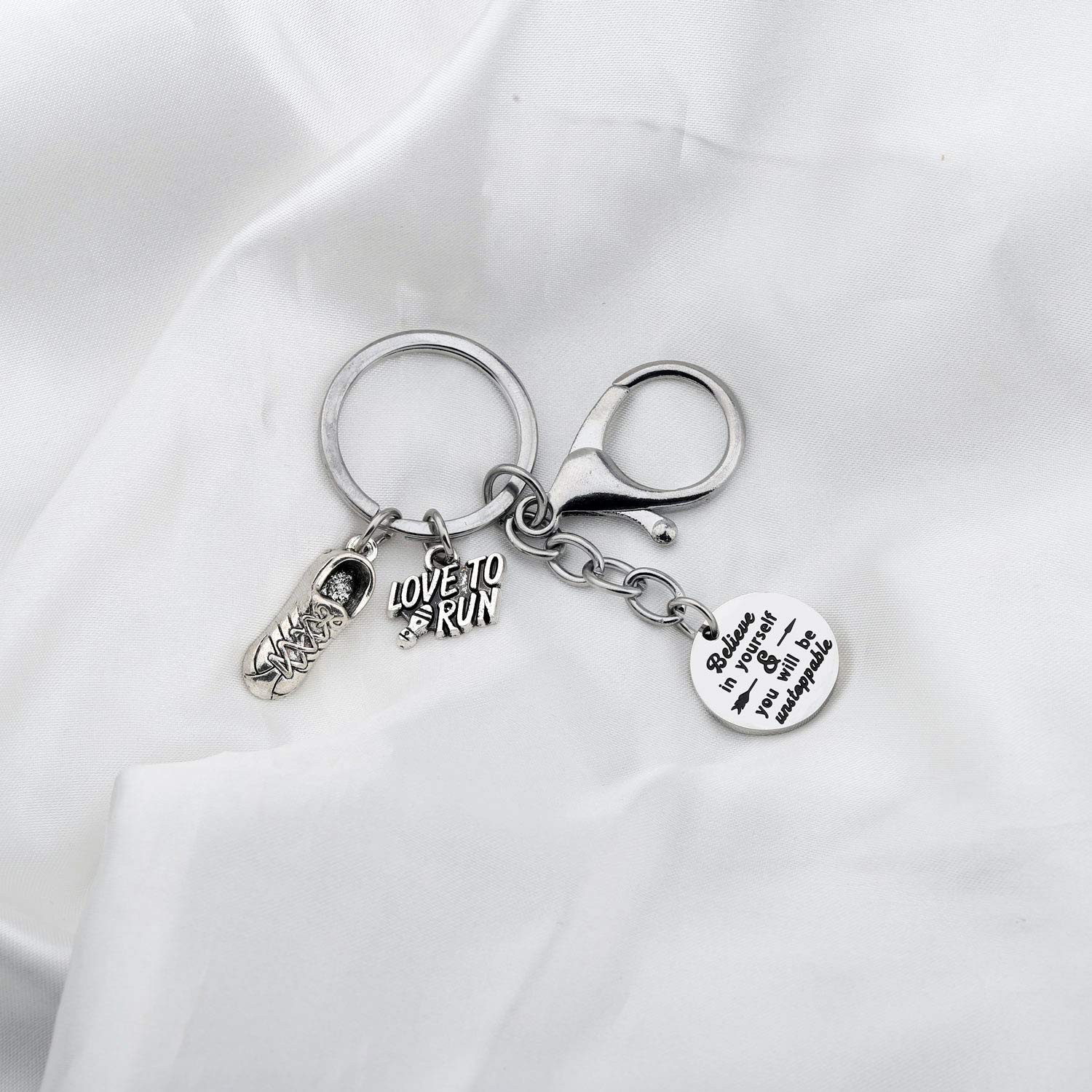 FUSTMW Runner Keychain - Marathon Jewelry Gift for Runners - Perfect for Race Day, Training Motivation & Finisher Celebrations