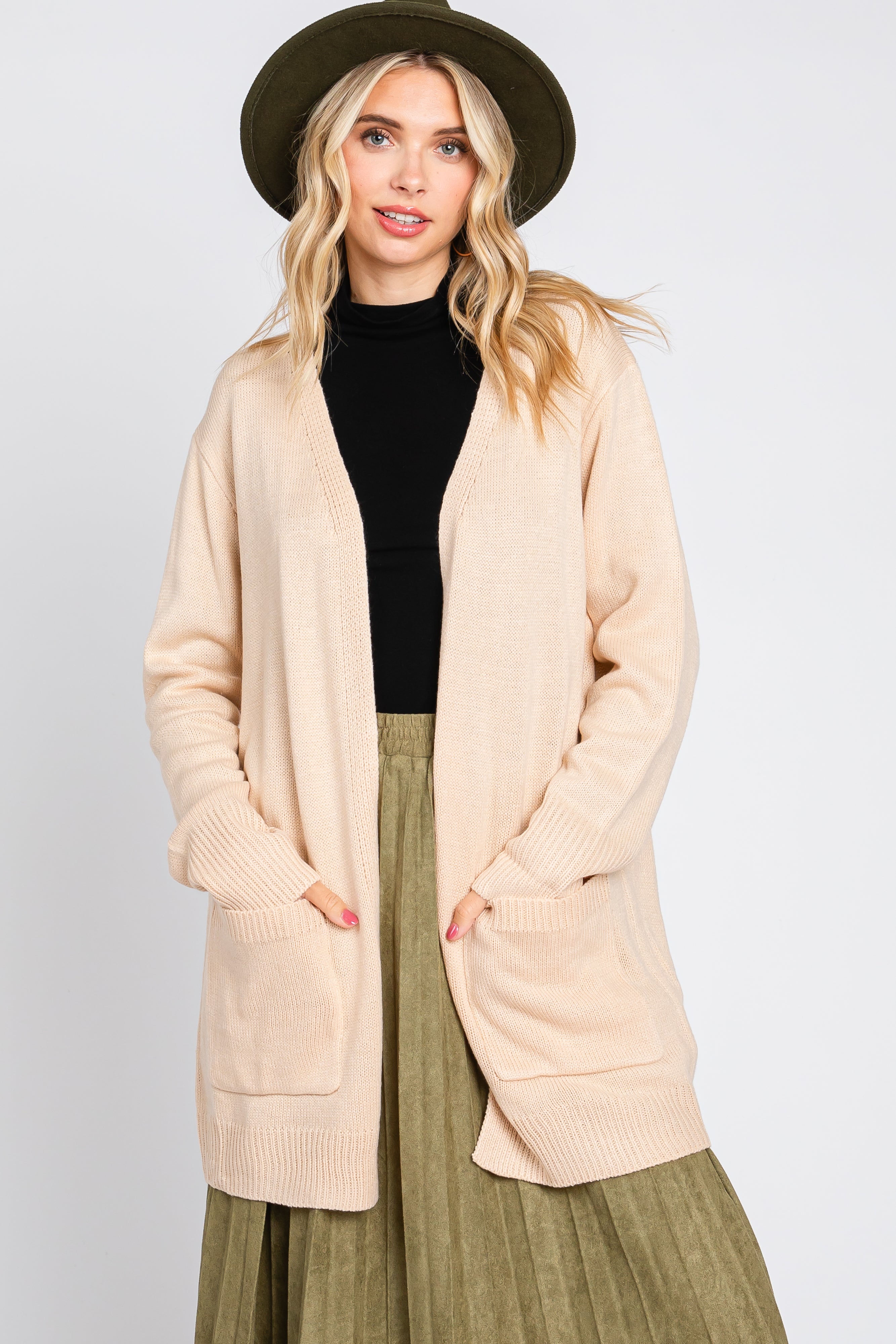 Soft Beige Maternity Cardigan with Front Pockets - Cozy Knit Sweater for Pregnancy & Nursing - Perfect for Casual Wear, Office & Baby Showers