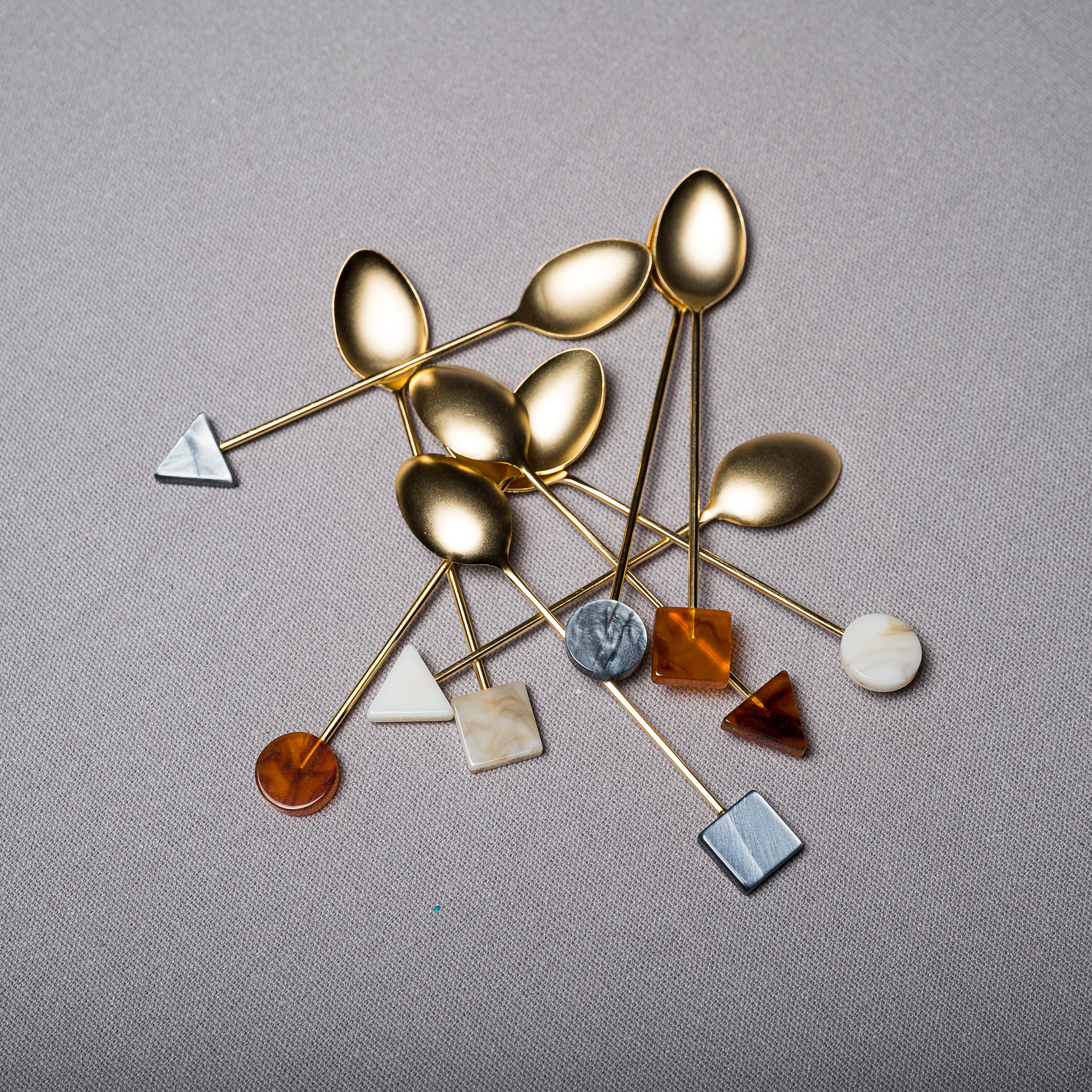 Premium Matte Gold Teaspoon Set with Acrylic Block - 9-Piece Elegant Tea Spoon Collection for Coffee, Dessert, and Tea Party Serving - Perfect for Home, Restaurant, and Gift Giving