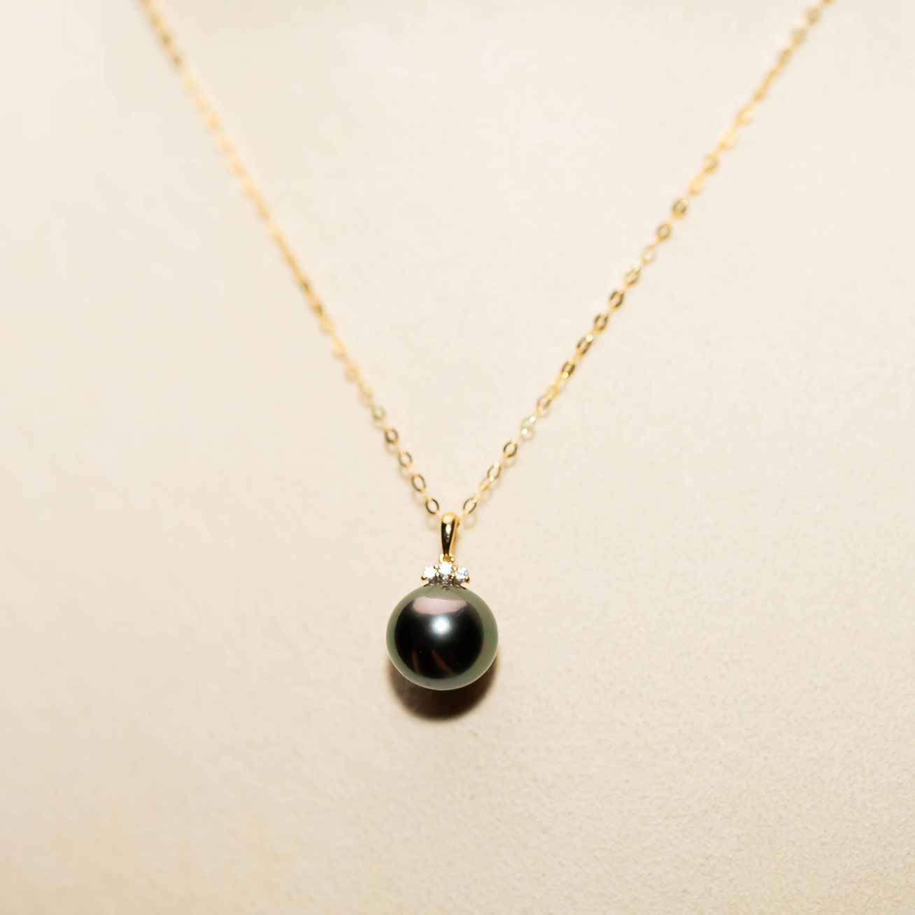 18K Solid Gold Saltwater Tahitian Pearl Necklace - Elegant Jewelry for Women, Luxury Gift for Her, Perfect for Weddings & Special Occasions | KN00016