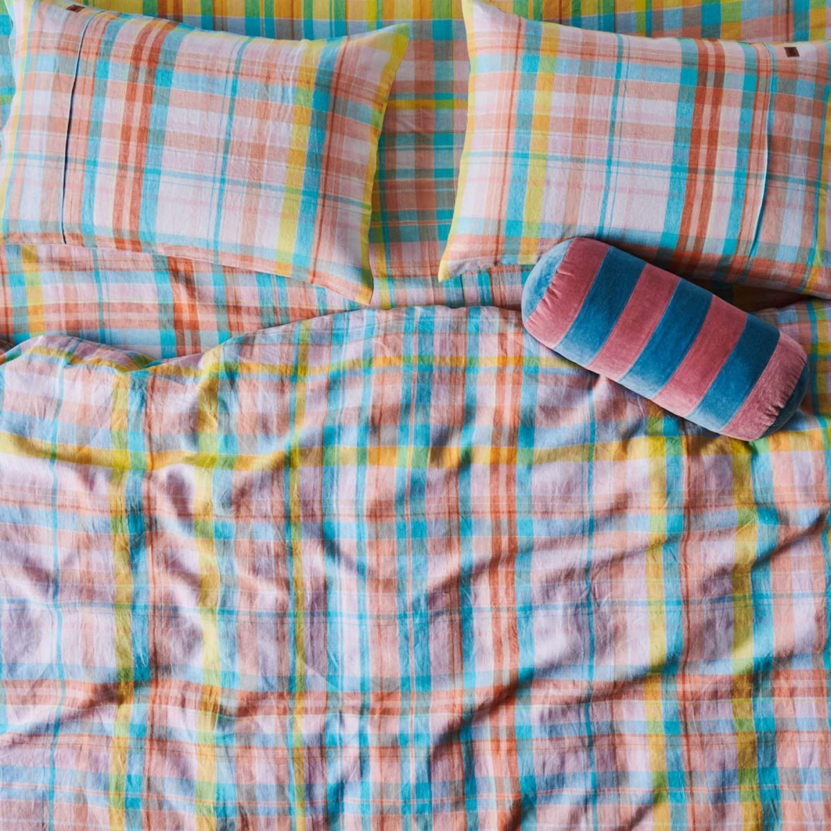 Premium Paradise Tartan Linen Pillowcases Set of 2 - Soft & Breathable Standard Size Bedding for Home Decor, Guest Room & Cozy Living Room