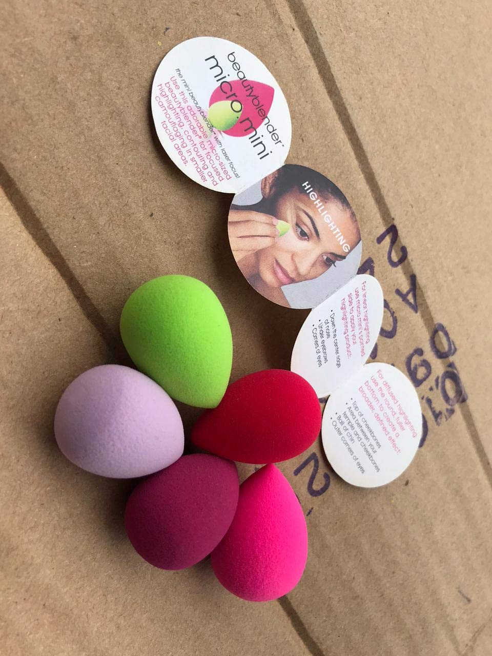 Cosluxe Professional Makeup Artist Mini Beauty Blender 5-in-1 Set - Soft Makeup Sponge Puff for Foundation, Concealer & Powder - Perfect for Travel, On-the-Go Touch Ups & Professional Makeup Application