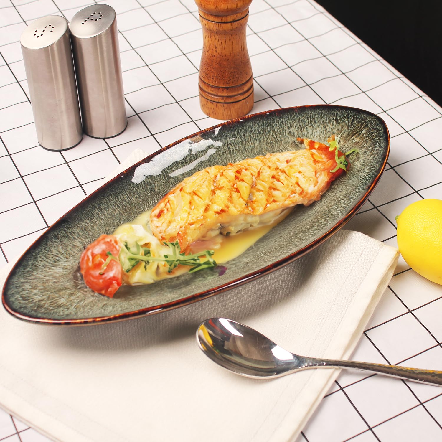4-Piece Ceramic Dinner Plates Set - Microwave, Oven & Dishwasher Safe - Scratch Resistant Black Reactive Glaze Plates for Bread, Pasta, Salad & Sushi - Perfect for Dining, Entertaining & Restaurant Use