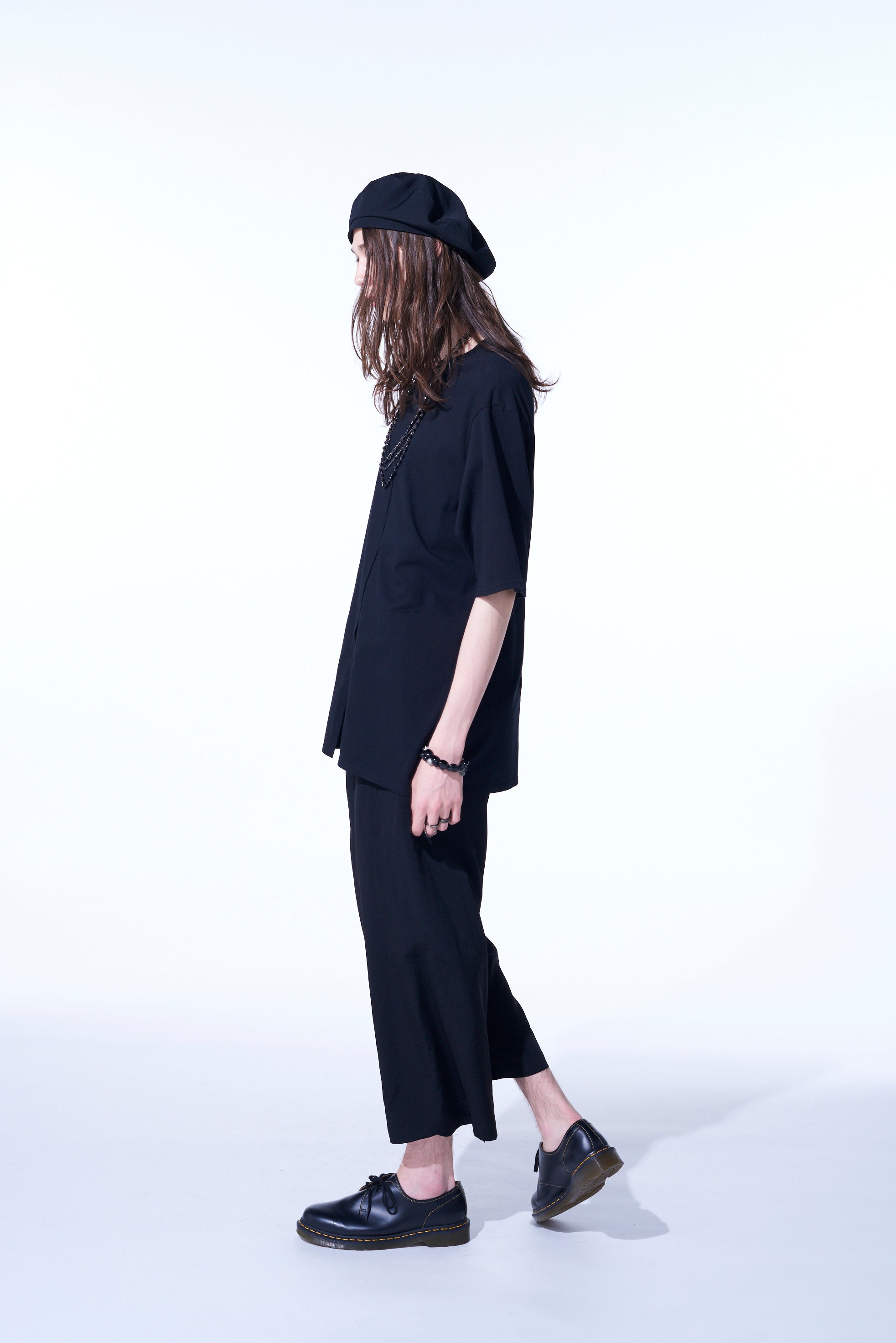 Soft Cotton Jersey Vertically Grafted T-Shirt with Side Slit Hem - Casual Streetwear & Layering Essential for Men & Women