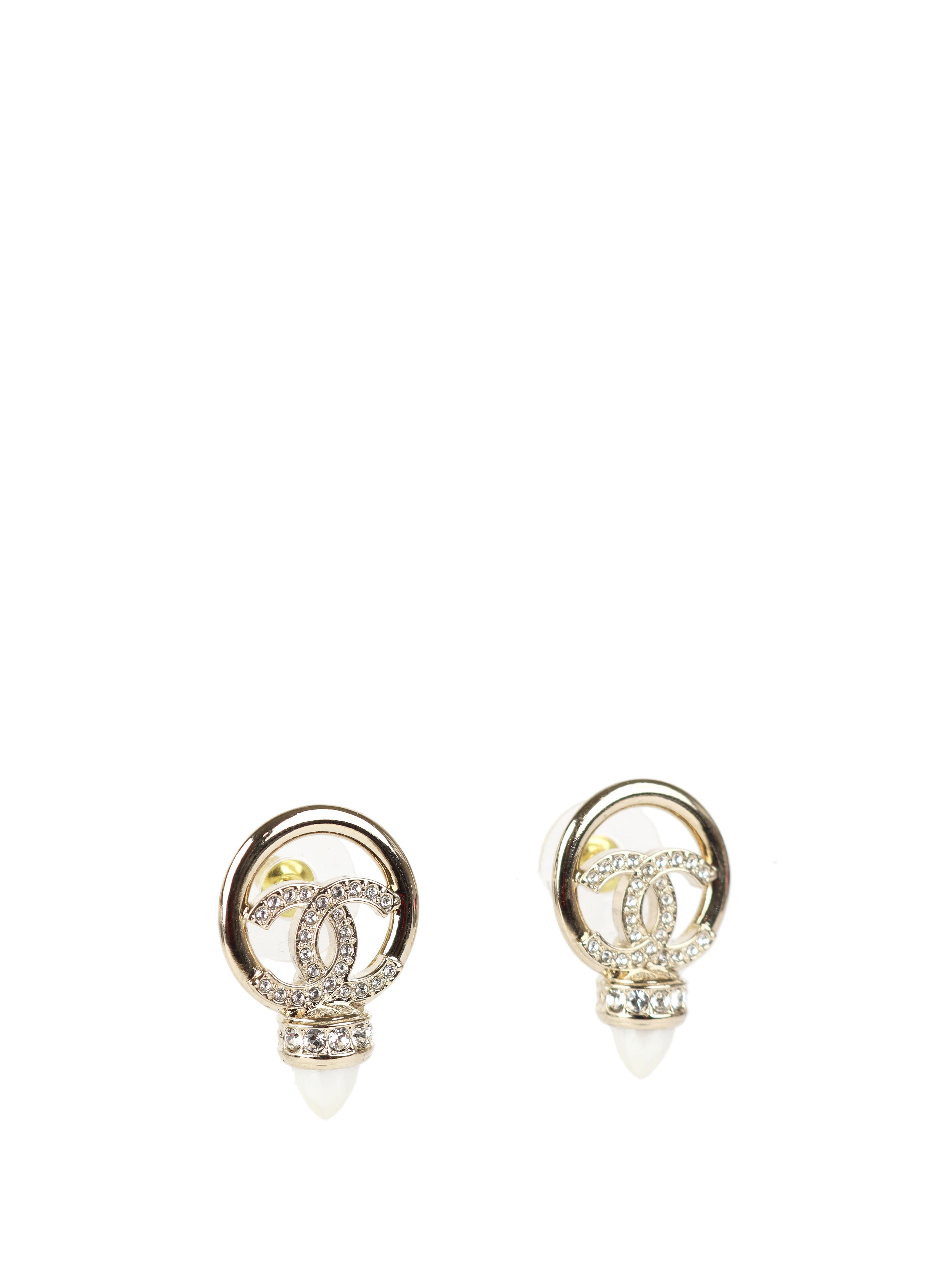 Chanel 22 Gold CC Circle Pearl Earrings - Luxury Fashion Jewelry for Women | Elegant Pearl Stud Earrings for Parties, Weddings & Special Occasions