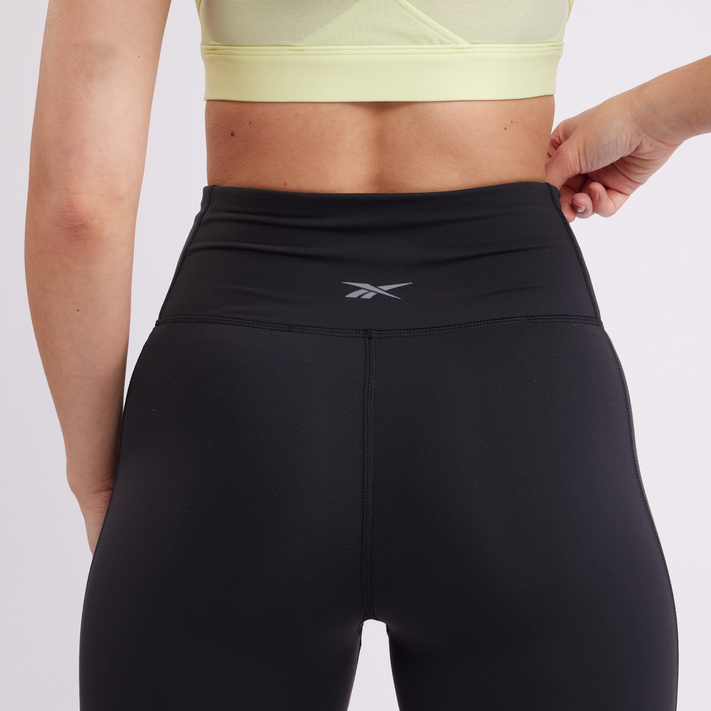 Premium High-Waist 3/4 Length Yoga Leggings for Women - Black - Comfortable Workout Pants for Running, Gym & Lounge Wear