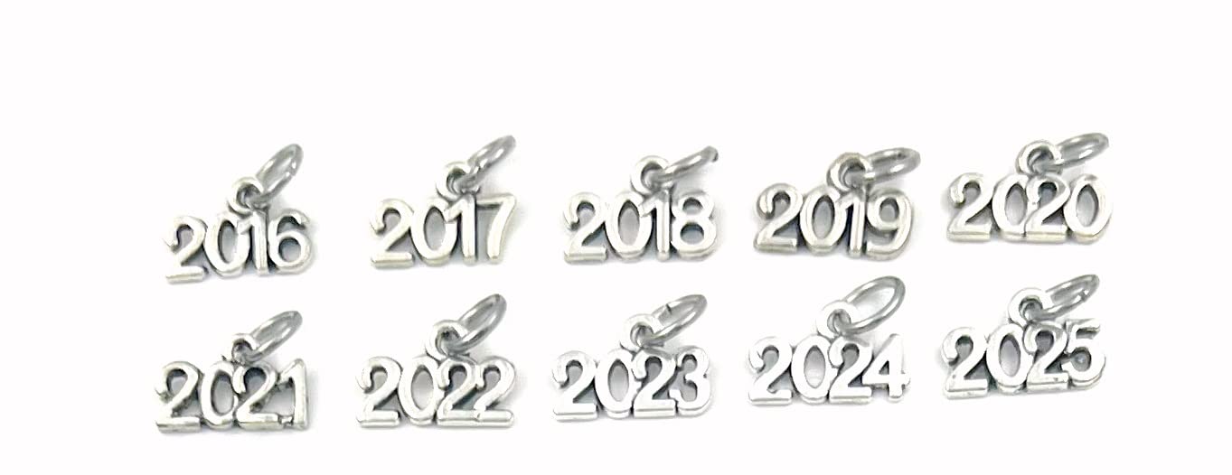 USA Map Keychain - American Flag Keyring Gift for New US Citizens, Mirror Finish Cut-Out Design - Perfect for Men & Women as Citizenship Present, Travel Souvenir or Patriotic Gift