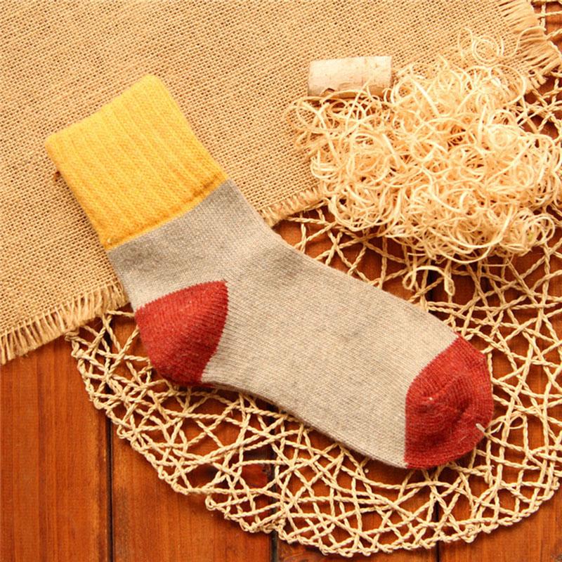 Women's Winter Wool Thick Socks - 5 Pairs Pack - Warm Thermal Socks for Cold Weather - Perfect for Snow Boots, Hiking & Indoor Comfort