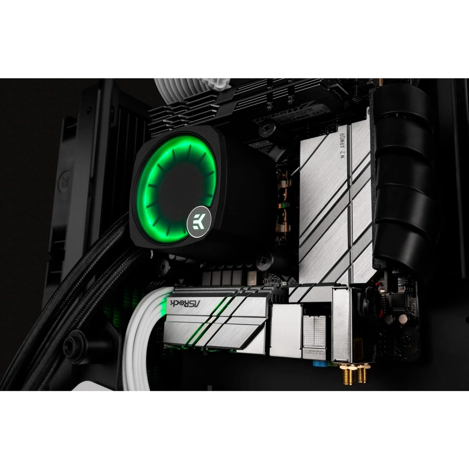 EK Nucleus AIO CR240 Liquid CPU Cooler - 240mm All-in-One Water Cooling System with EK FPT Fans, Compatible with Intel & AMD Processors - Perfect for Gaming PCs and High-Performance Workstations