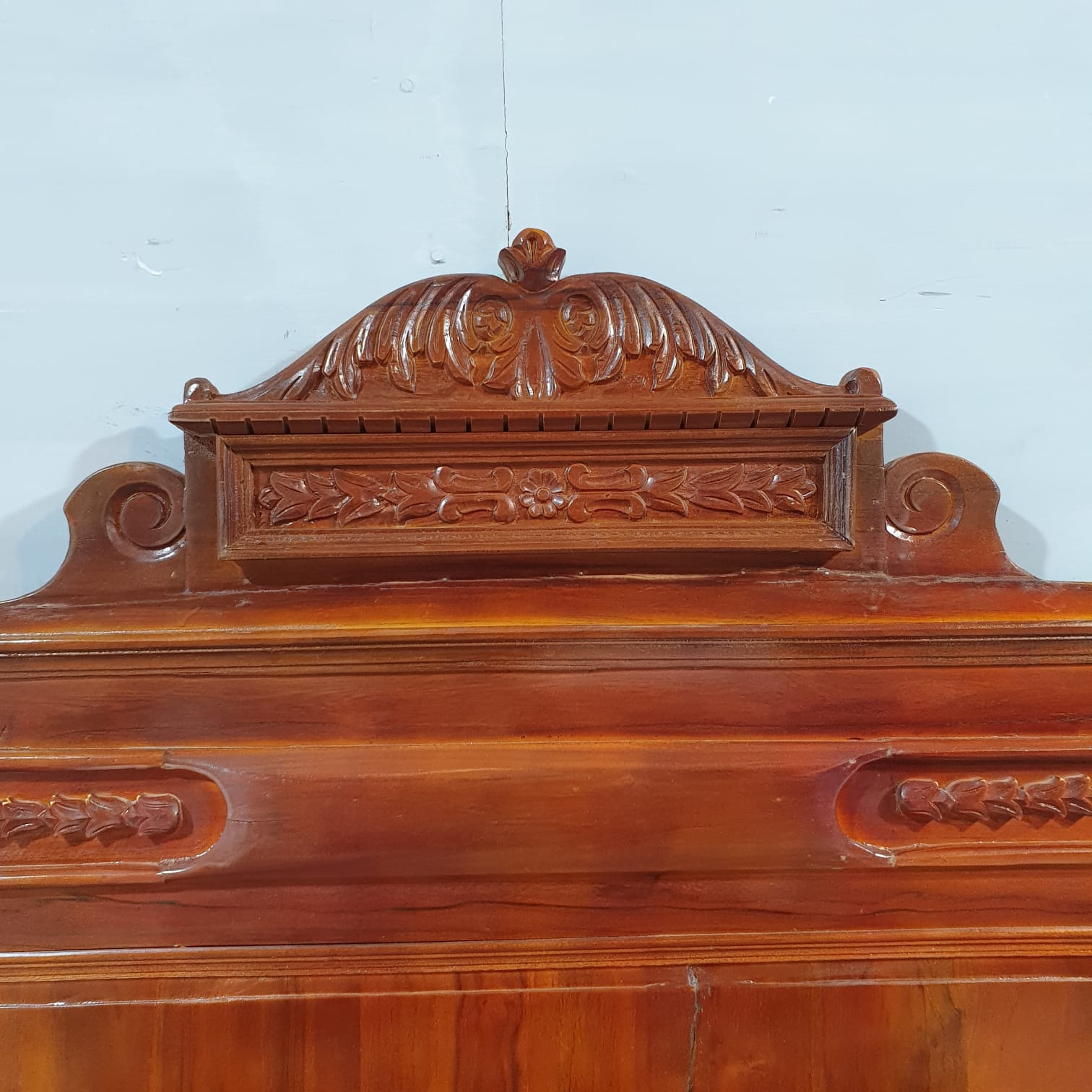 Handmade Carved Indian Teak Wood King Size Bed 183x203cm - Luxury Solid Wood Bed Frame for Master Bedroom & Guest Room Decor