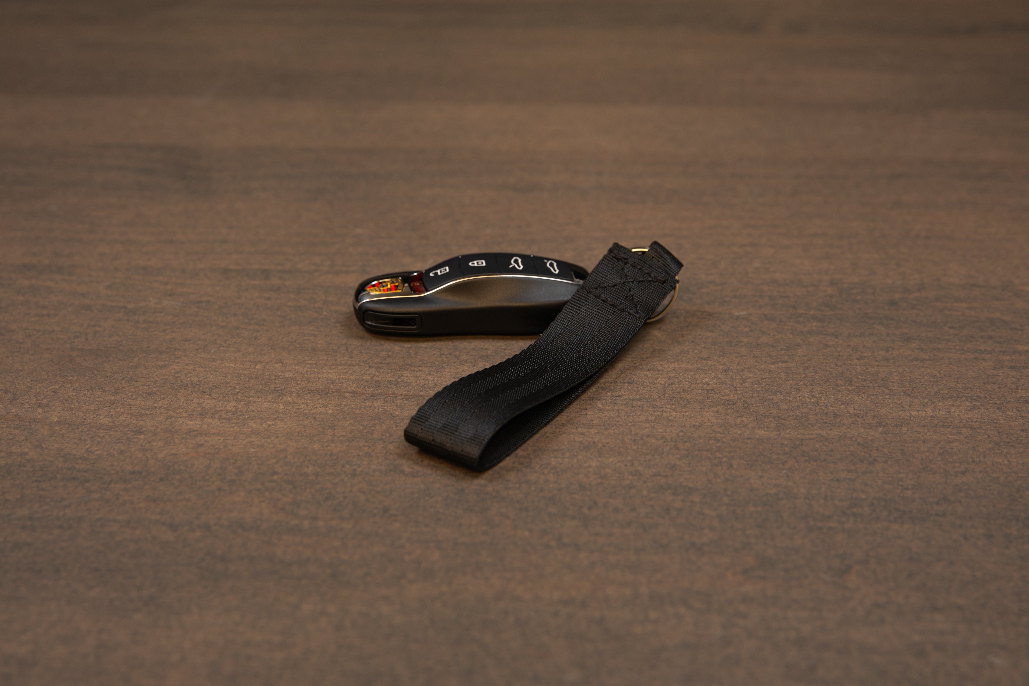 Emira Door Pull Key Chain - Durable Car Key Holder for Easy Access - Perfect for Home, Office, and Travel Use