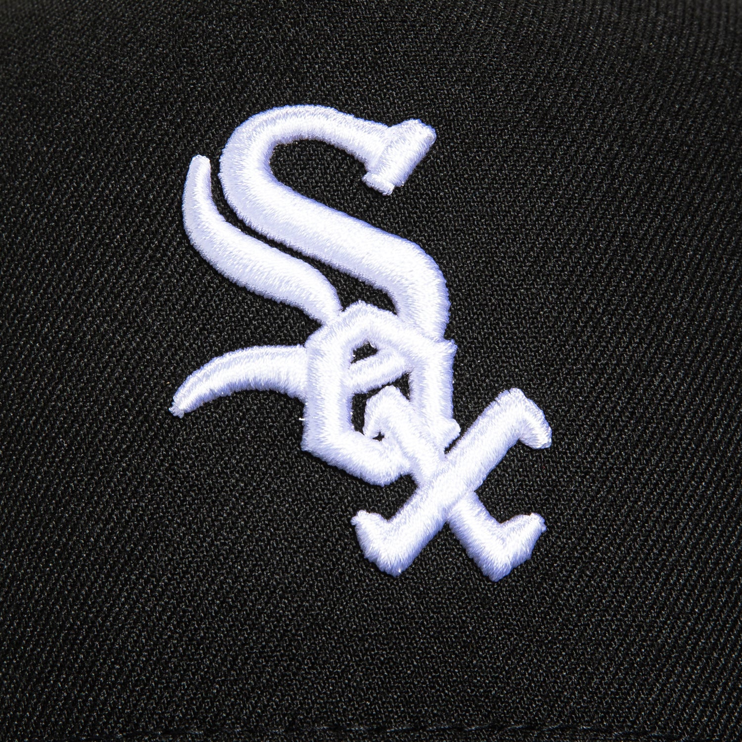 New Era 9Fifty A-Frame Chicago White Sox Snapback Hat - Black & White - Official MLB Baseball Cap for Men & Women - Perfect for Games, Streetwear & Sports Fan Fashion