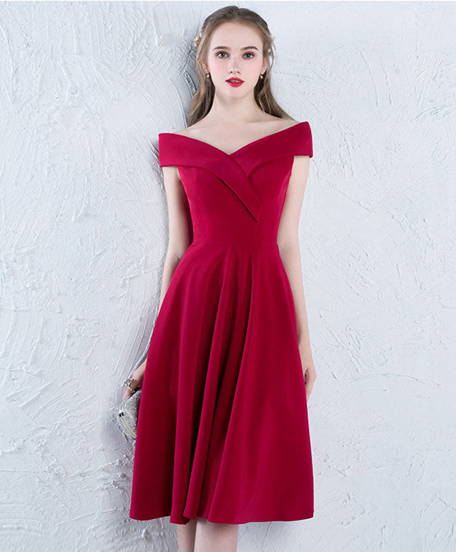 Elegant Burgundy Off Shoulder Satin Prom Dress for Women - Sexy Homecoming Gown - Perfect for Evening Parties, Dances & Special Occasions