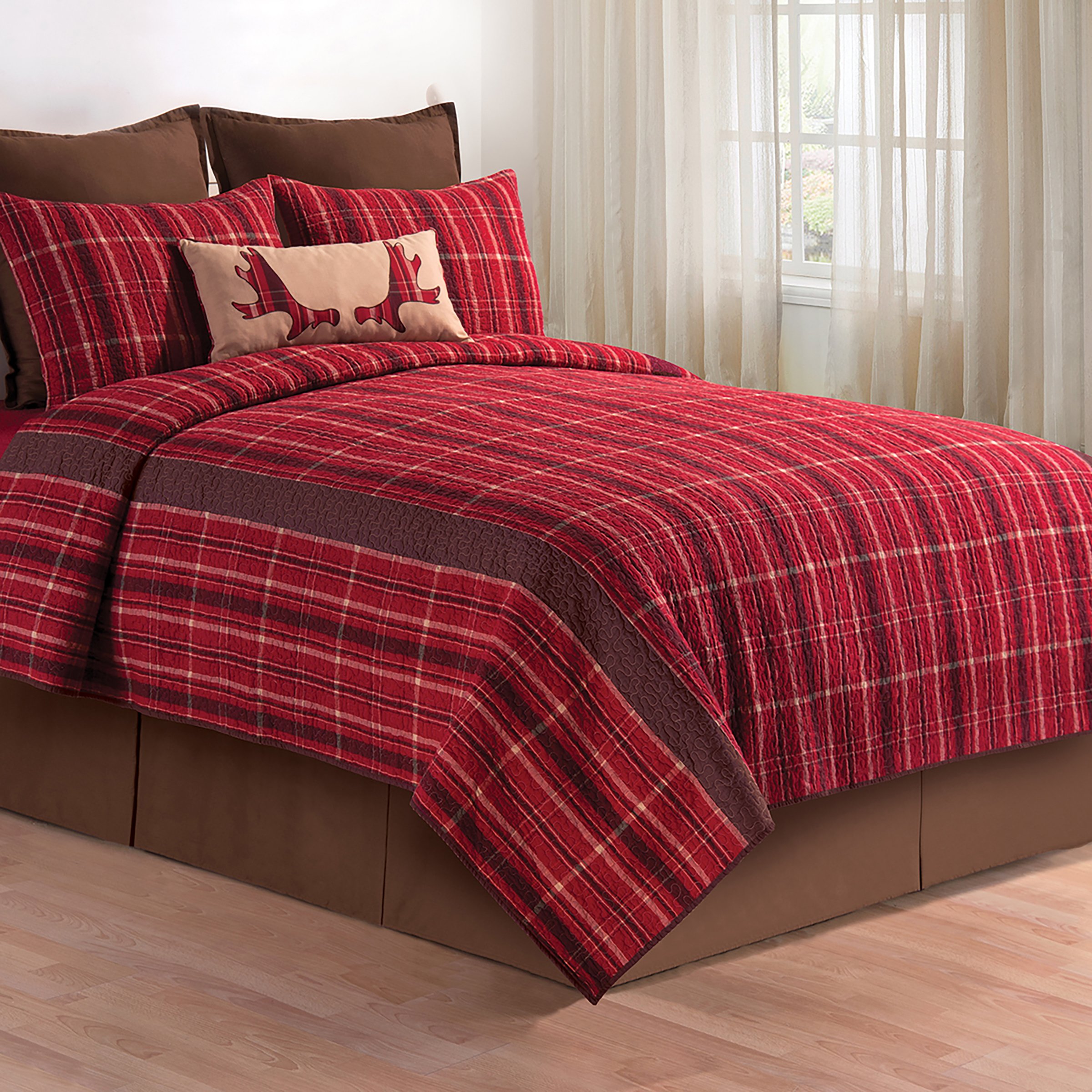 C&F Home Collin Red Full/Queen Quilt - 100% Cotton Lightweight Reversible Bedspread Coverlet | Machine Washable | Perfect for Guest Rooms, Master Bedrooms & Cozy Home Decor