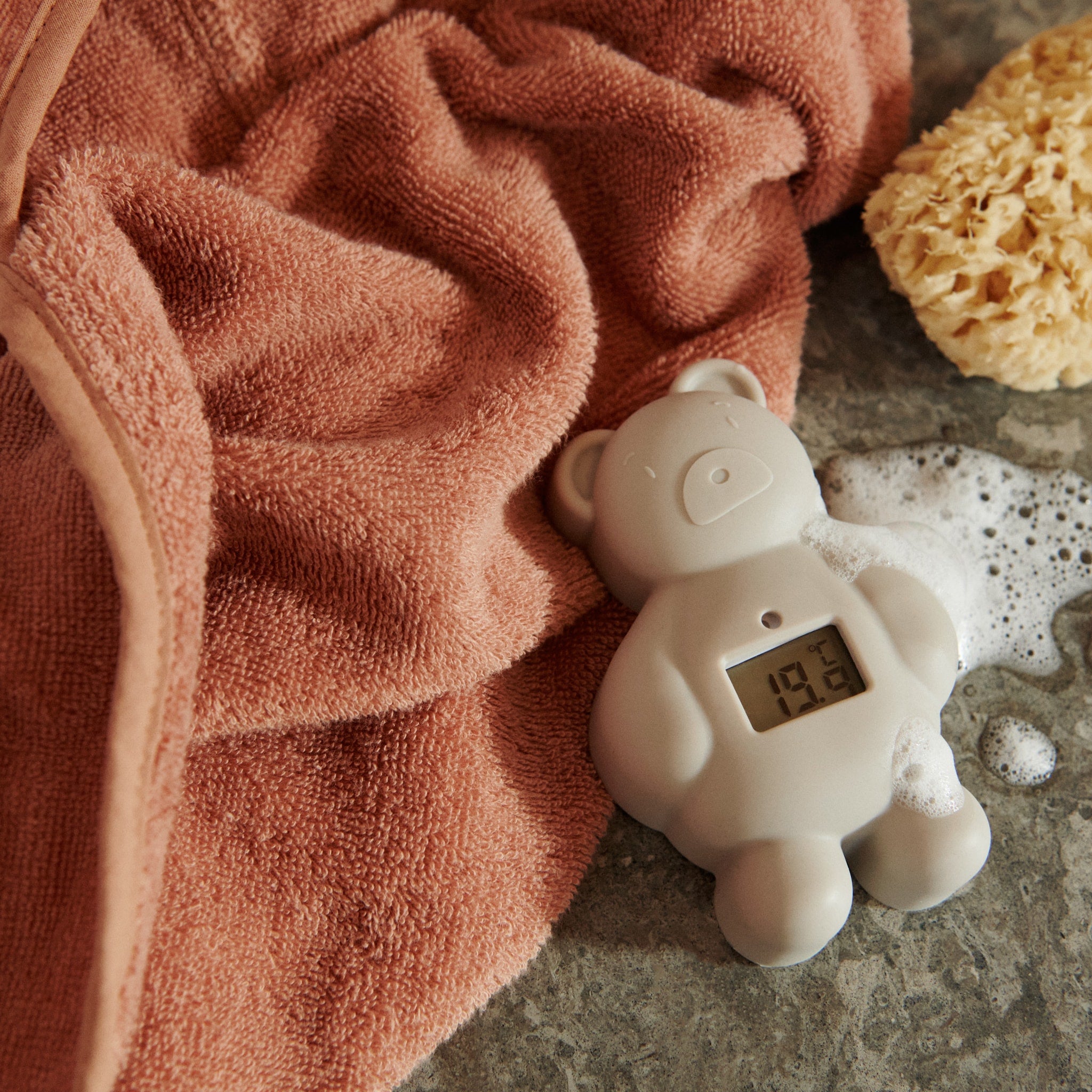 LIEWOOD Kiera Digital Bath Thermometer for Baby - Accurate Water Temperature Monitor with LCD Display, Safe & Non-Toxic (Sandy Color) - Perfect for Infant Bath Time, Spa, and Pool Safety